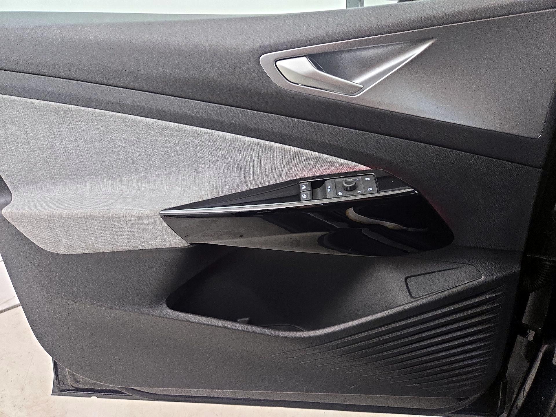 Thumbnail: 2024 Volkswagen ID.4 - 12