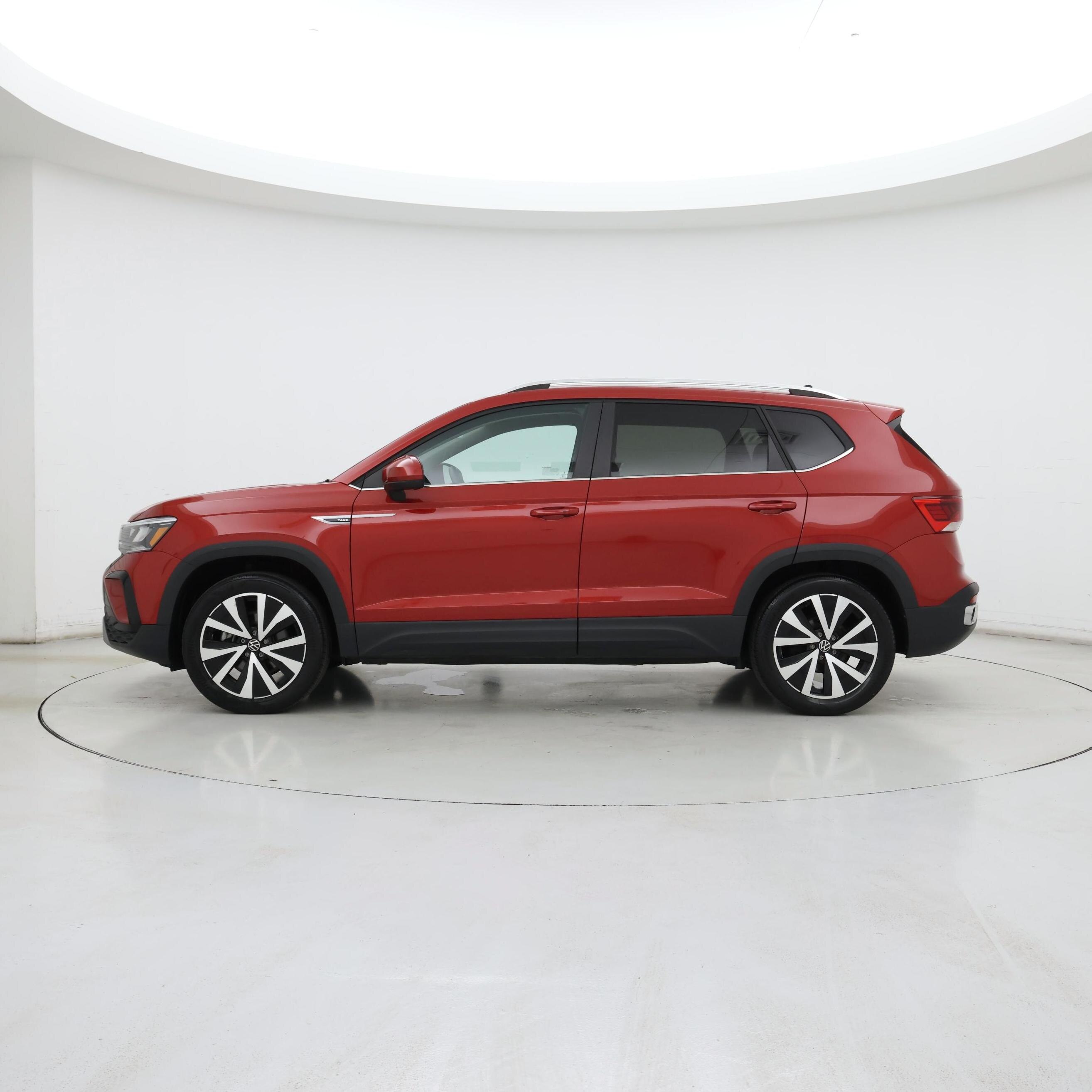 Thumbnail: 2023 Volkswagen Taos - 3