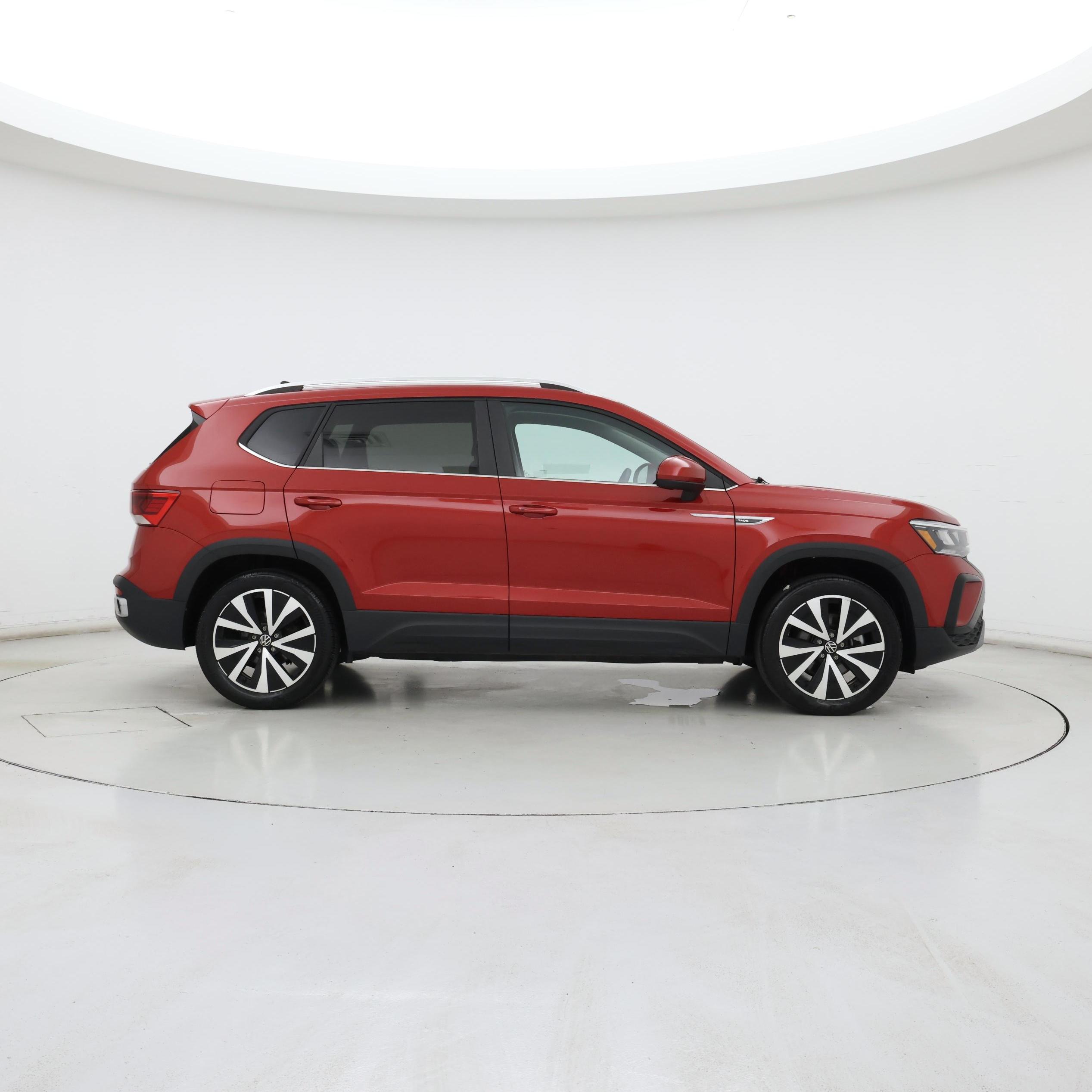 Thumbnail: 2023 Volkswagen Taos - 7