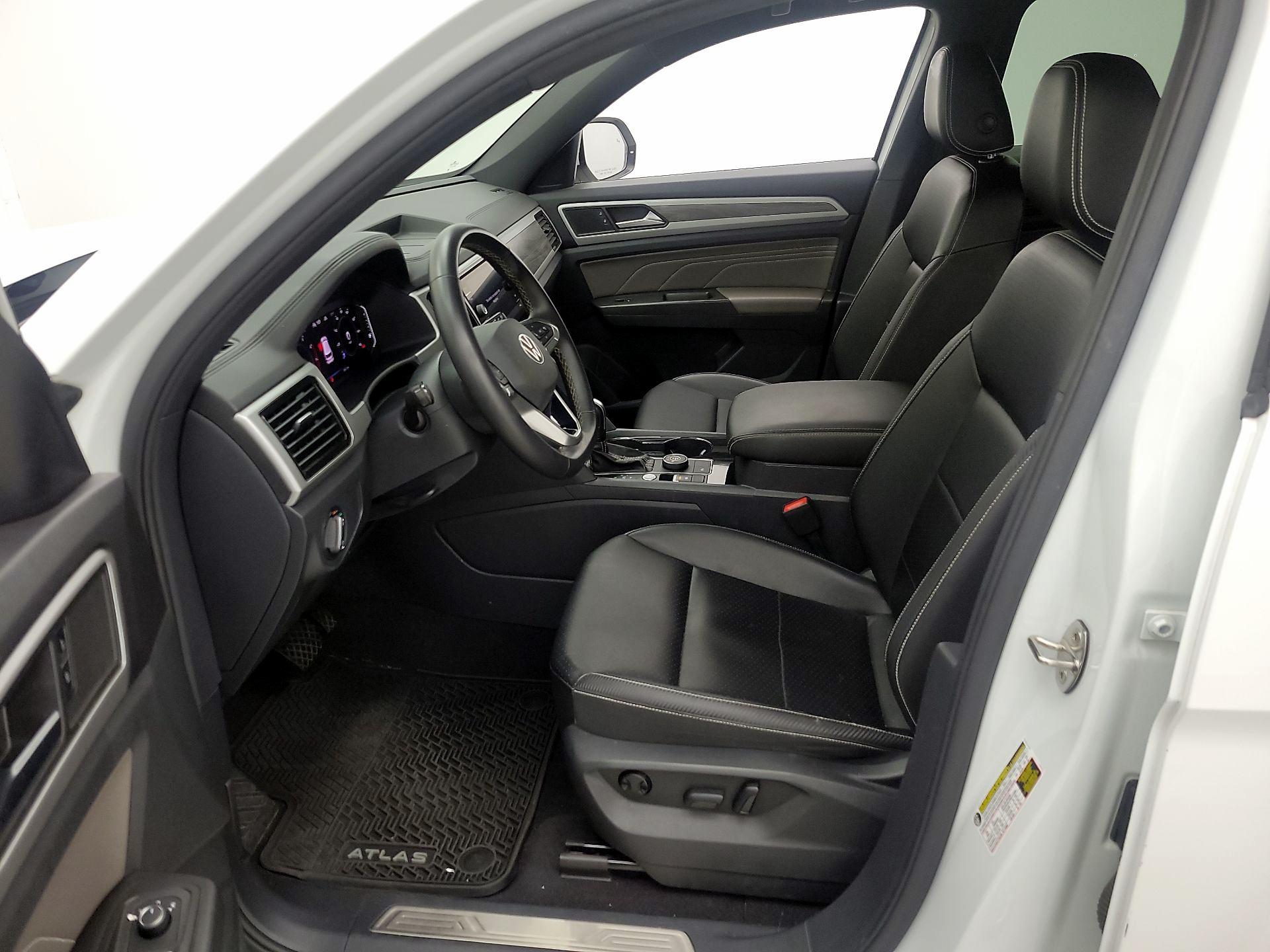 Thumbnail: 2023 Volkswagen Atlas - 11