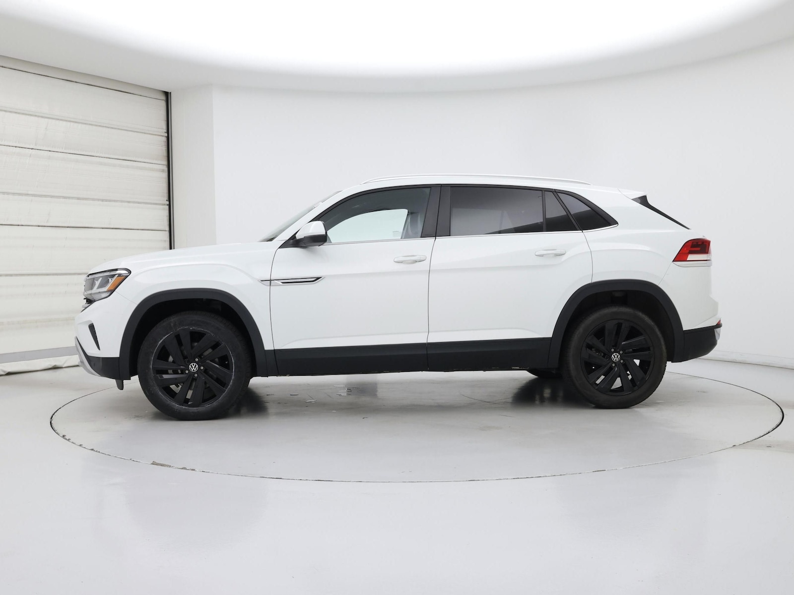 2023 Volkswagen Atlas Cross Sport SE w/Tech - Photo 4