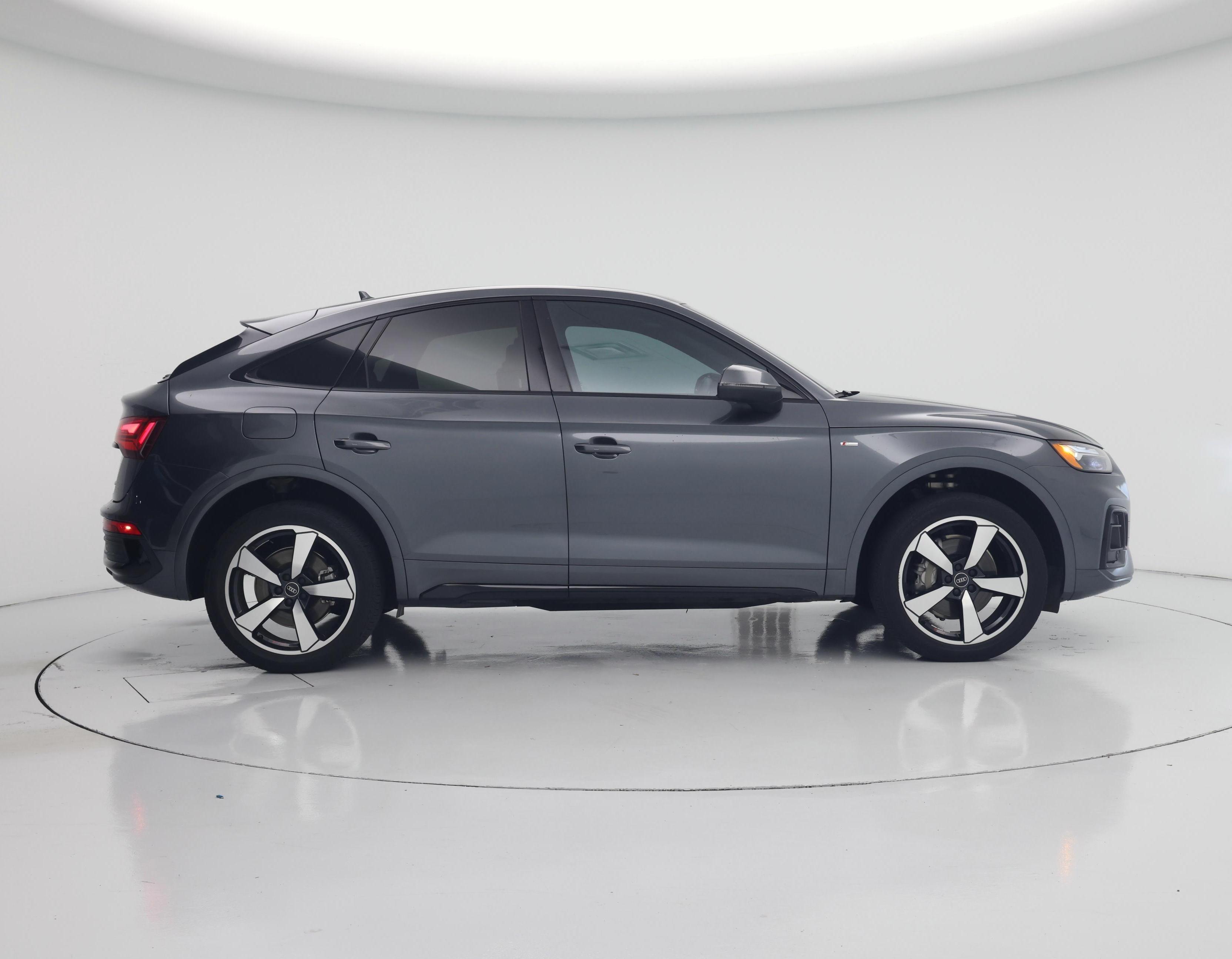 Thumbnail: 2023 Audi Q5 - 7