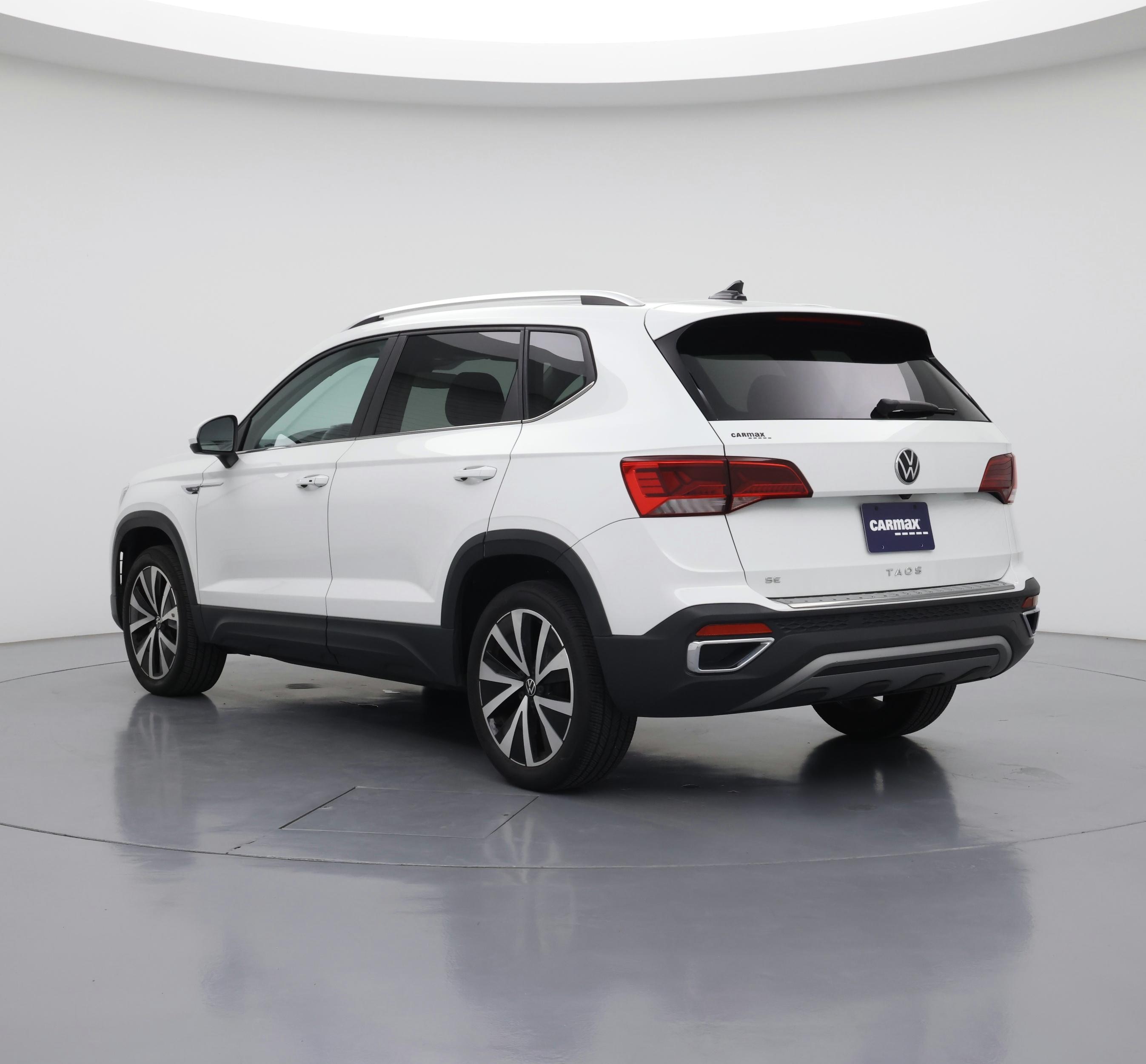 Thumbnail: 2023 Volkswagen Taos - 2
