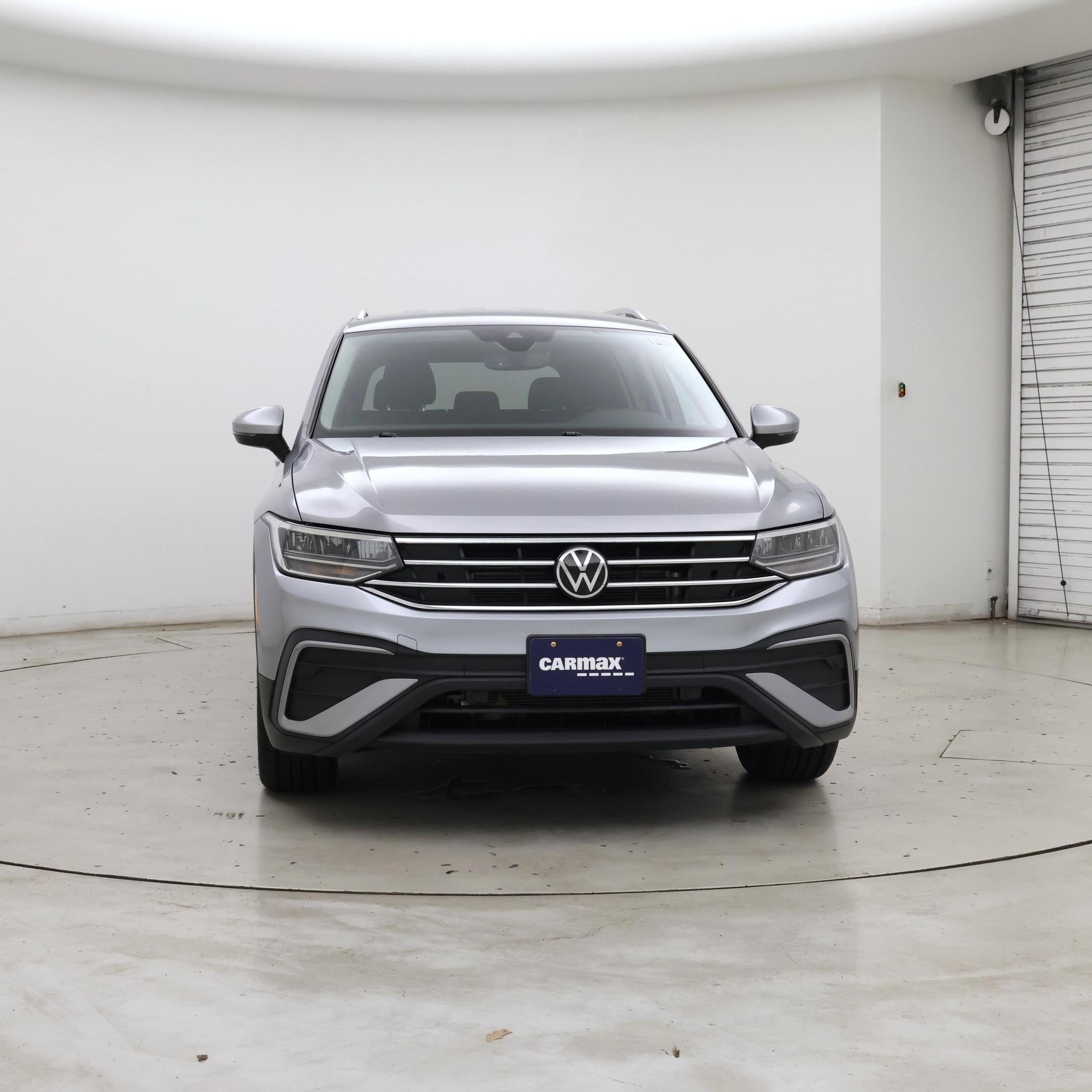 Thumbnail: 2022 Volkswagen Tiguan - 5