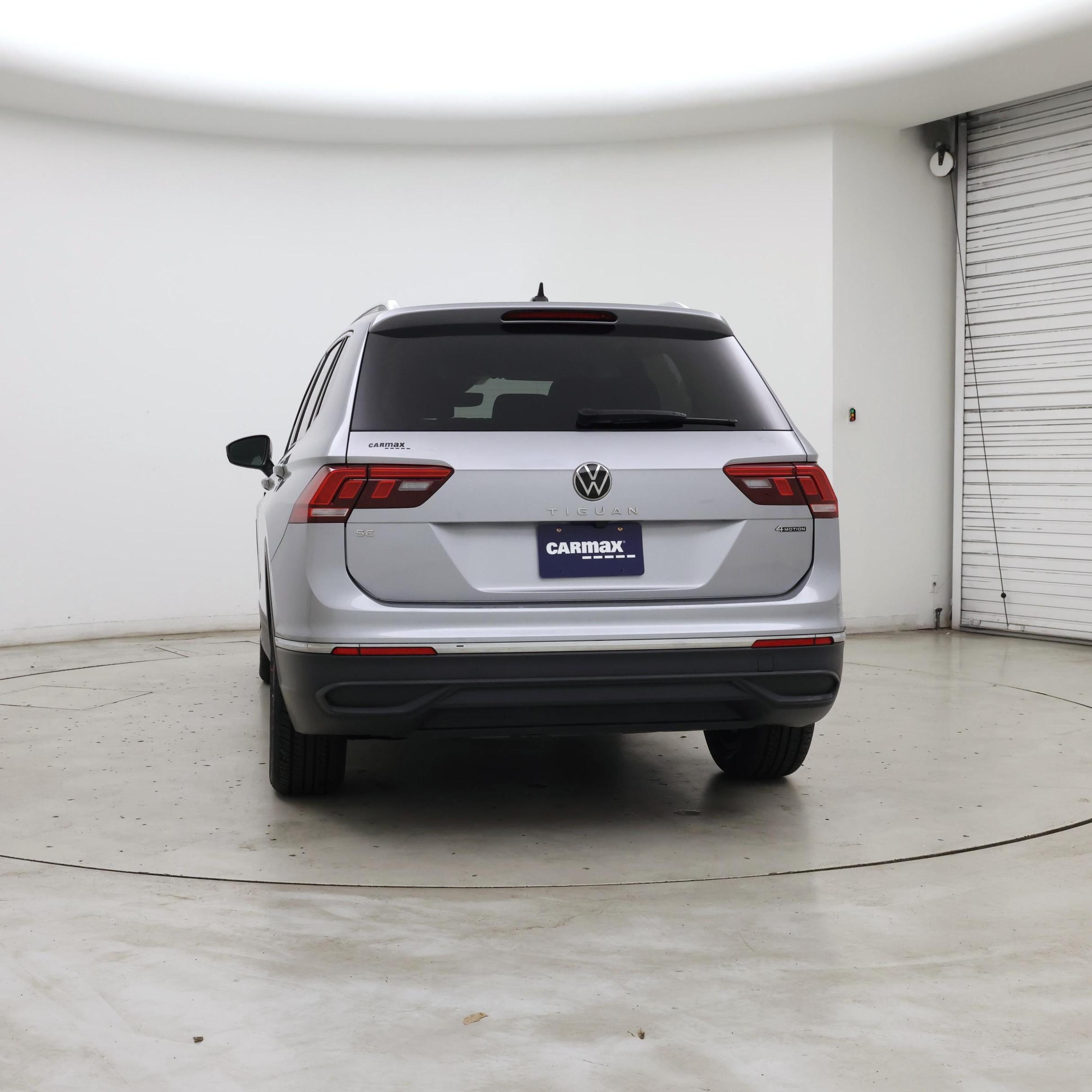 Thumbnail: 2022 Volkswagen Tiguan - 6