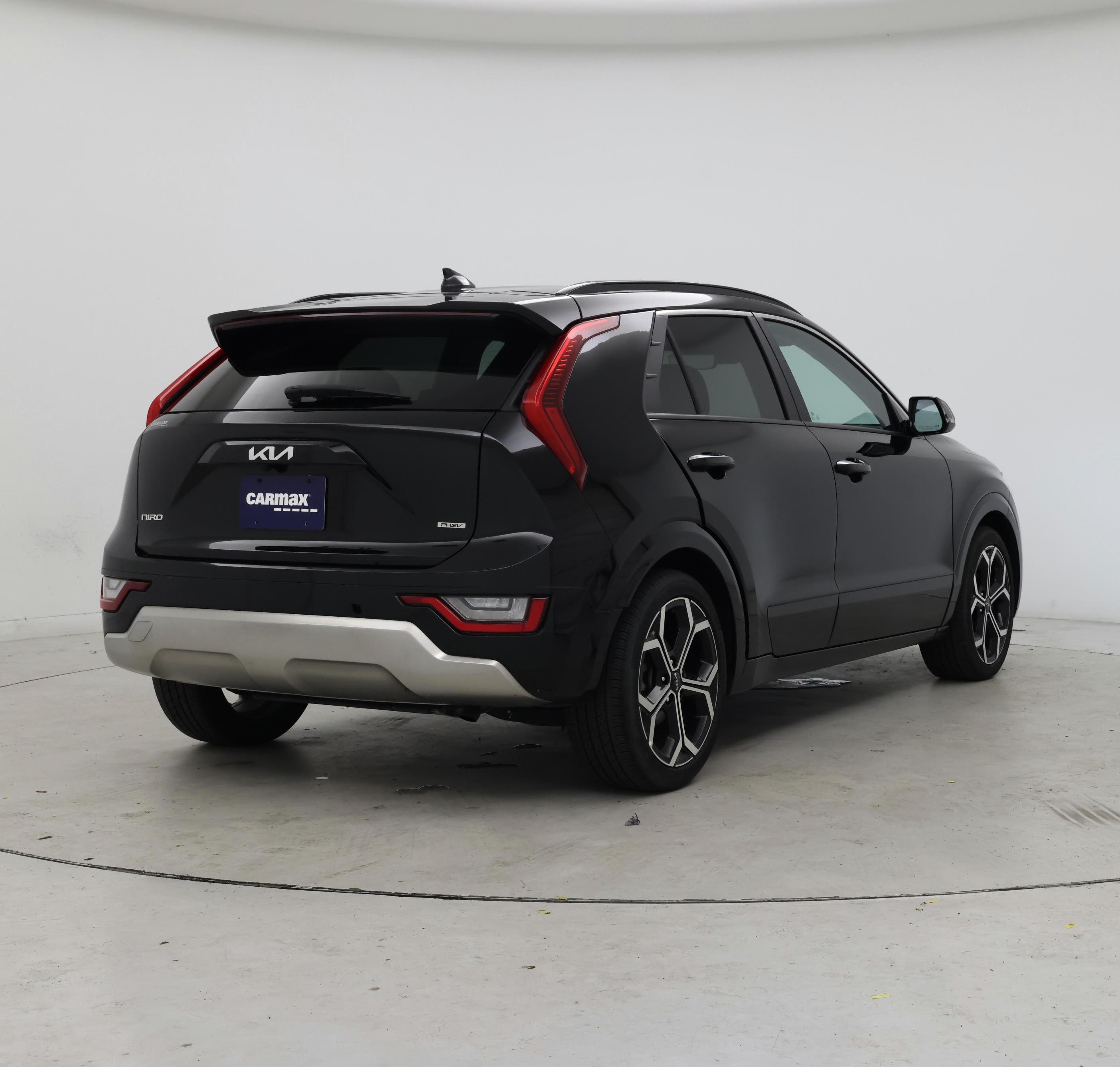 Thumbnail: 2023 Kia Niro - 8