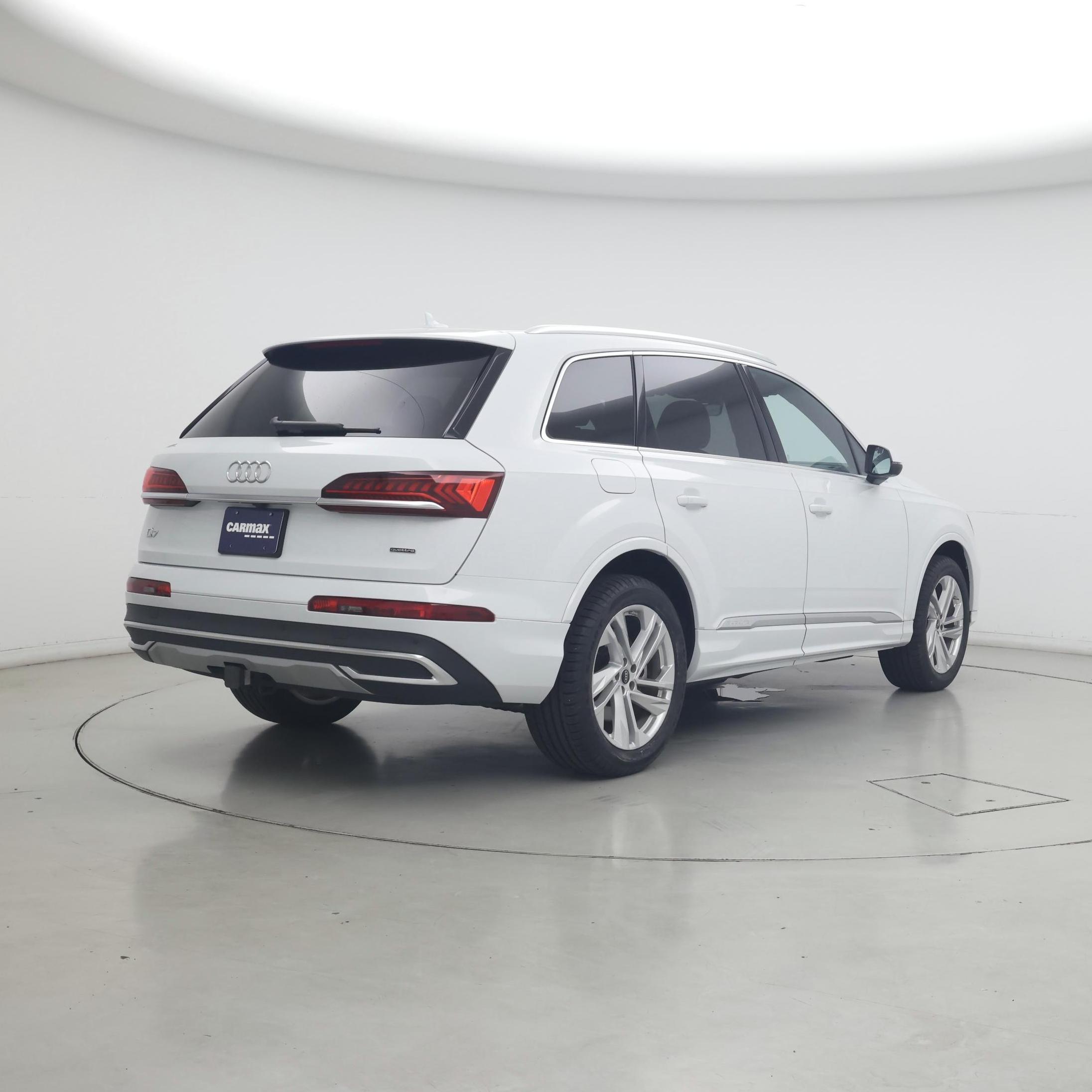 Thumbnail: 2023 Audi Q7 - 8