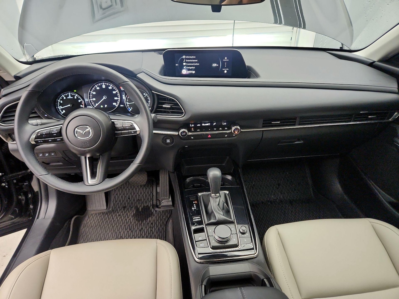 Apple CarPlay® & Android Auto™