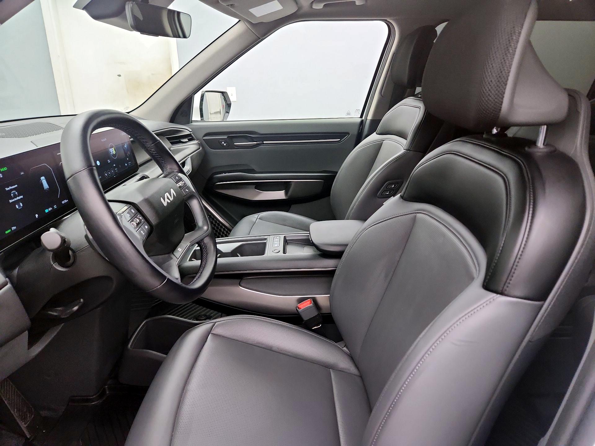 Thumbnail: 2024 Kia EV9 - 11