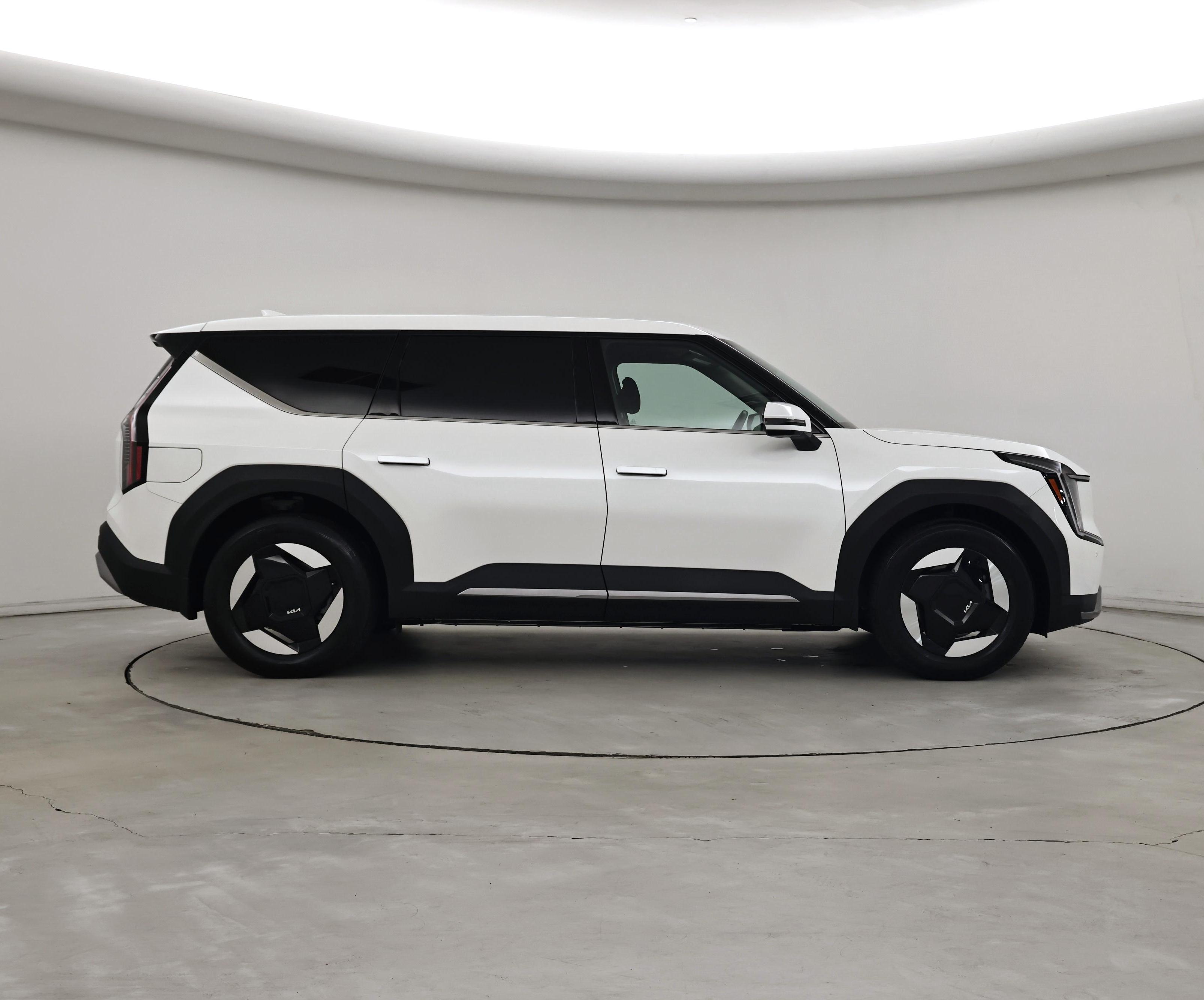 Thumbnail: 2024 Kia EV9 - 7