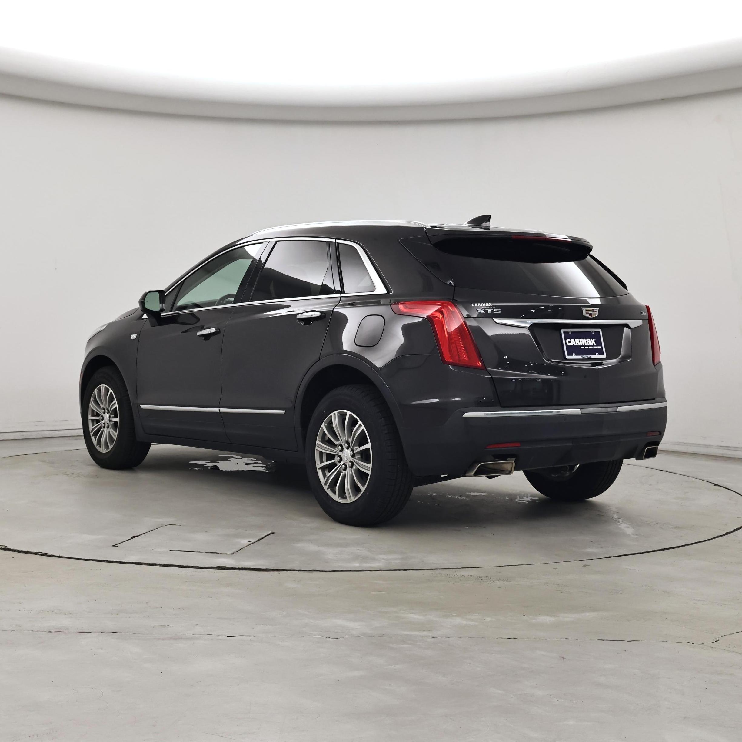 Thumbnail: 2019 Cadillac XT5 - 2