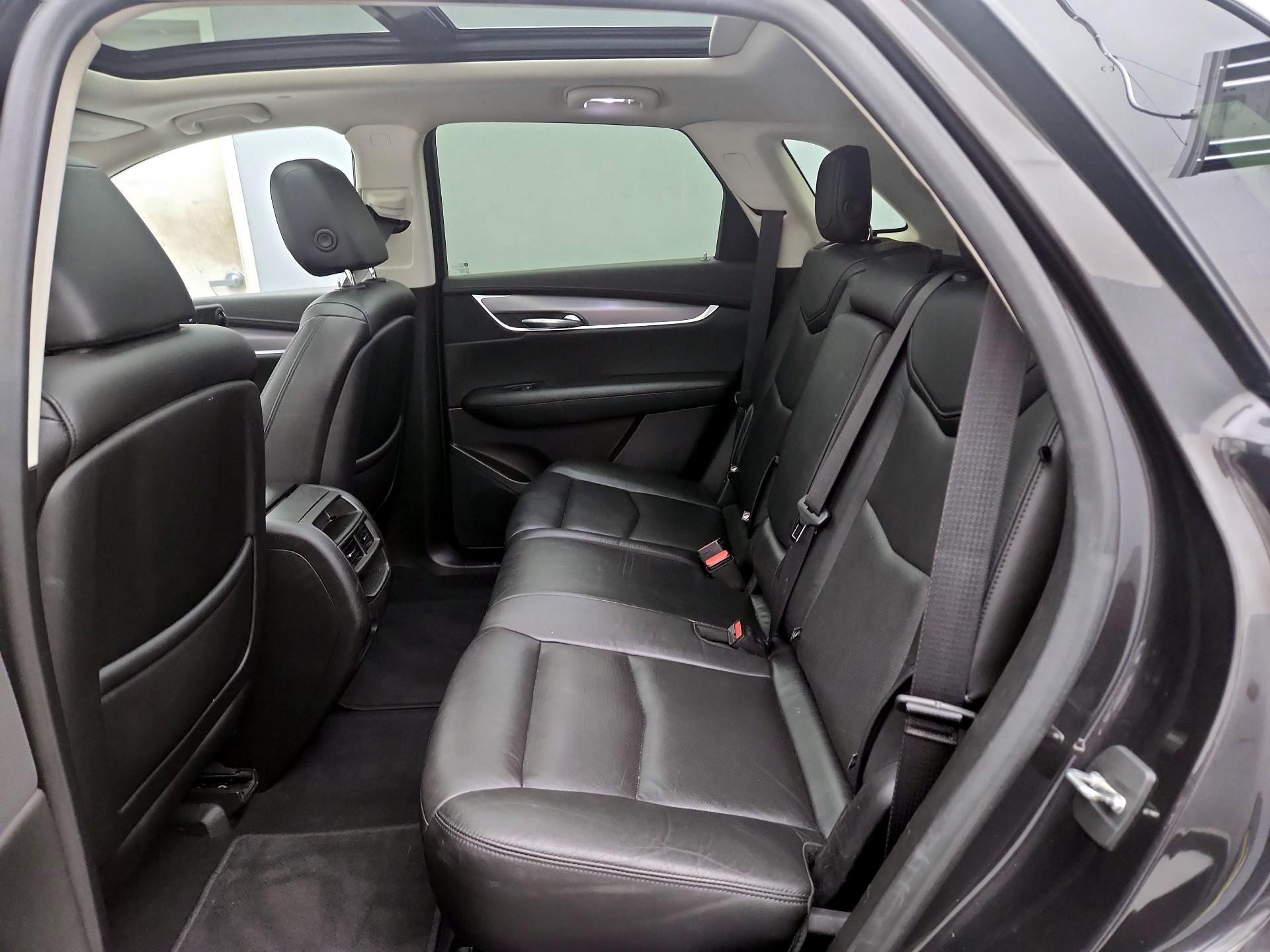 Thumbnail: 2019 Cadillac XT5 - 19