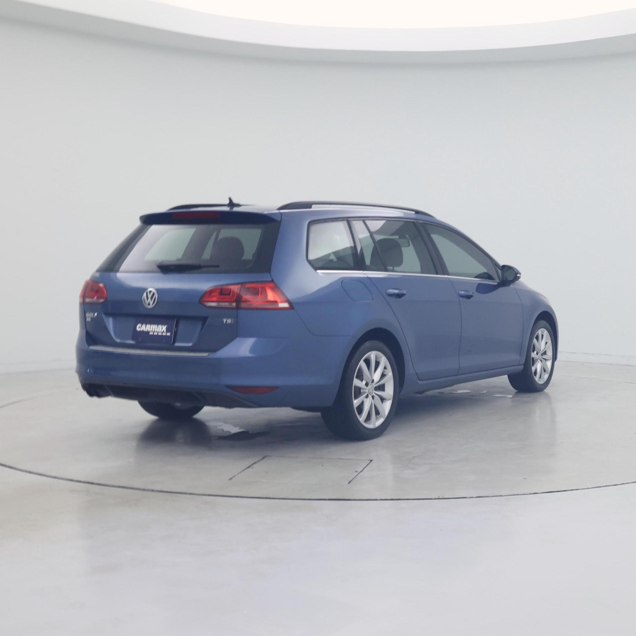 Thumbnail: 2016 Volkswagen Golf - 8