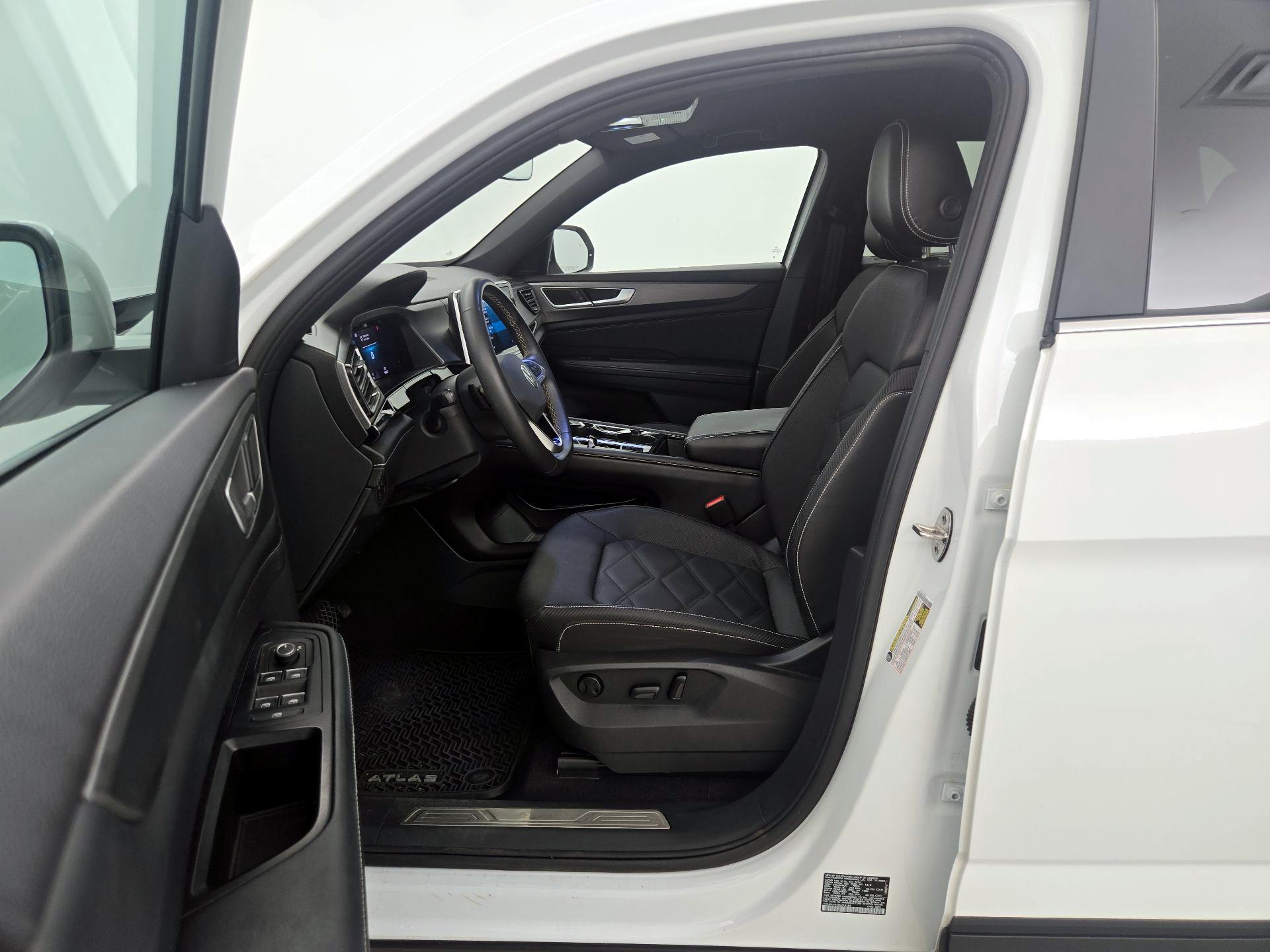 Thumbnail: 2024 Volkswagen Atlas - 11
