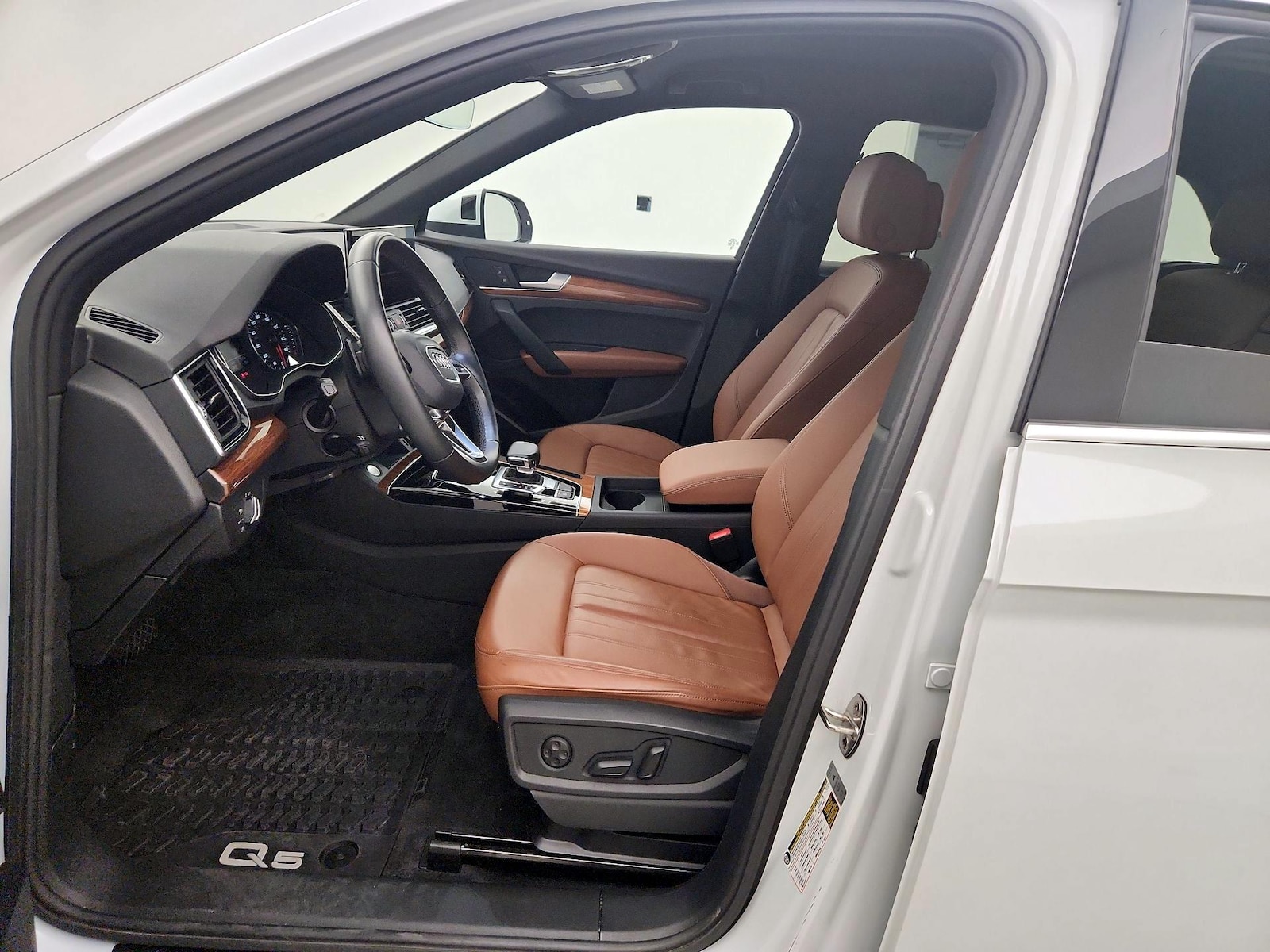 2023 Audi Q5 Premium - Photo 10