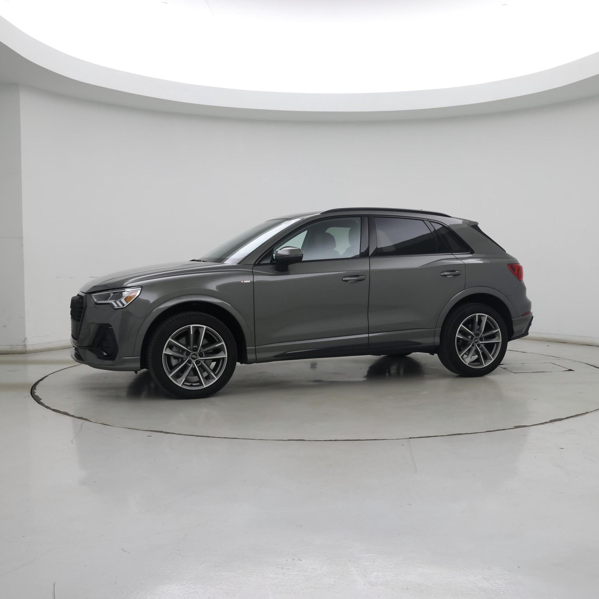 Thumbnail: 2024 Audi Q3 - 4