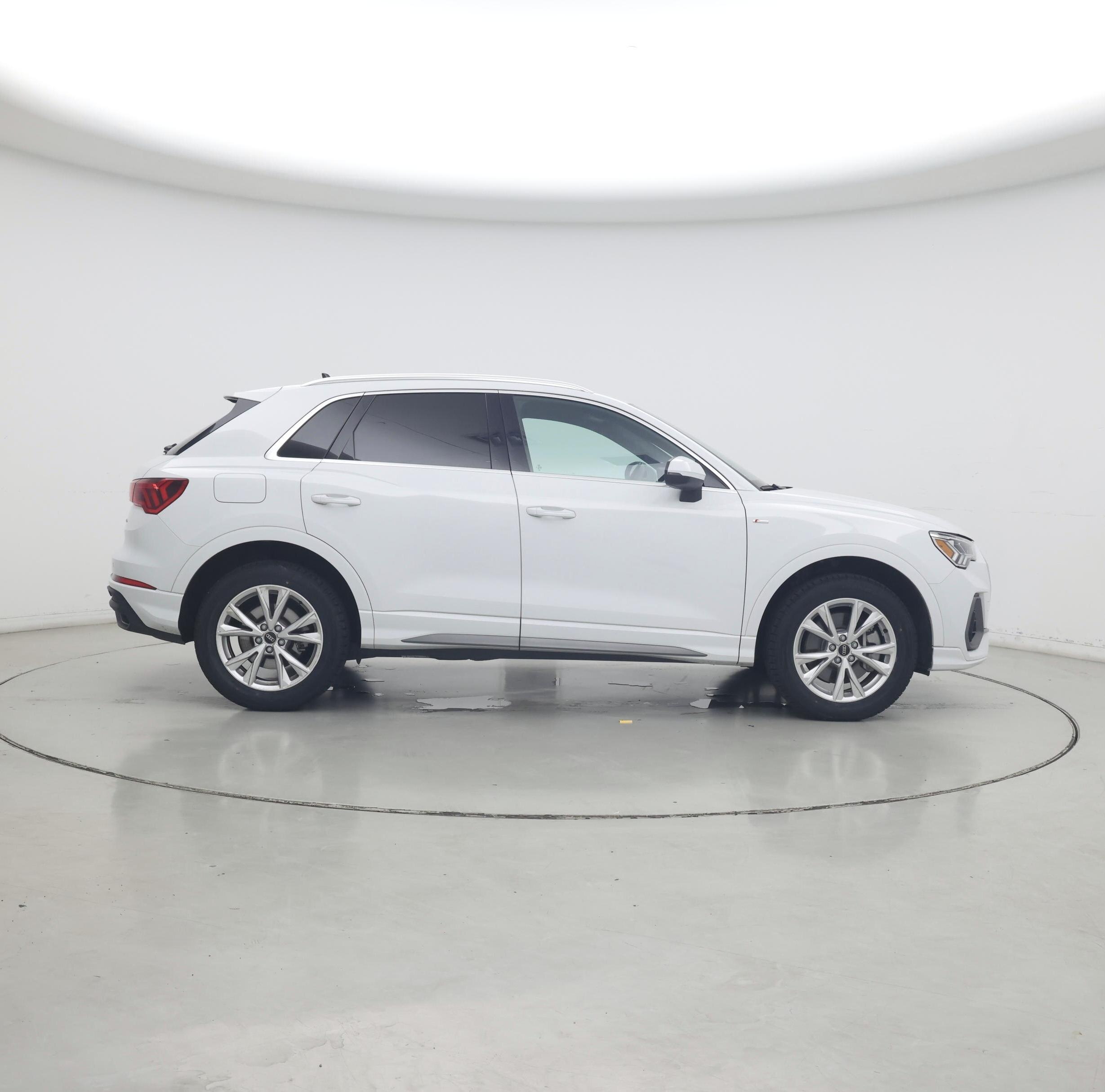 Thumbnail: 2024 Audi Q3 - 7