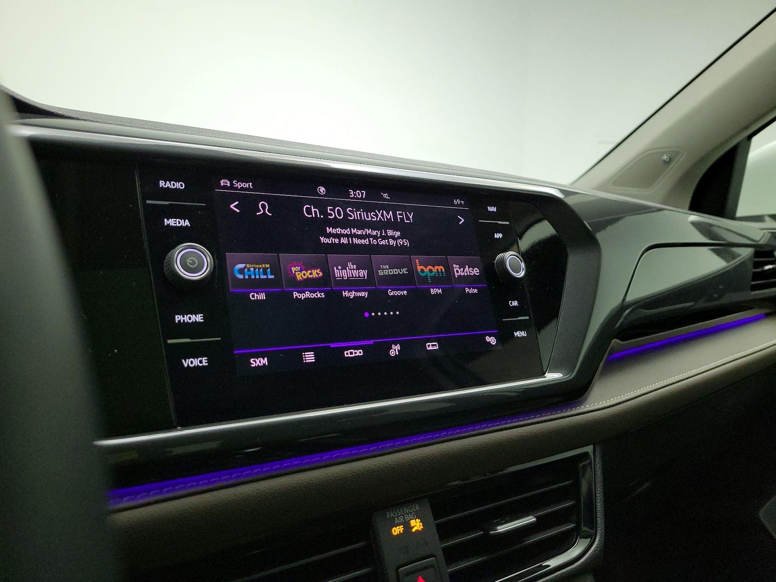 2023 Volkswagen Taos SEL - Photo 15