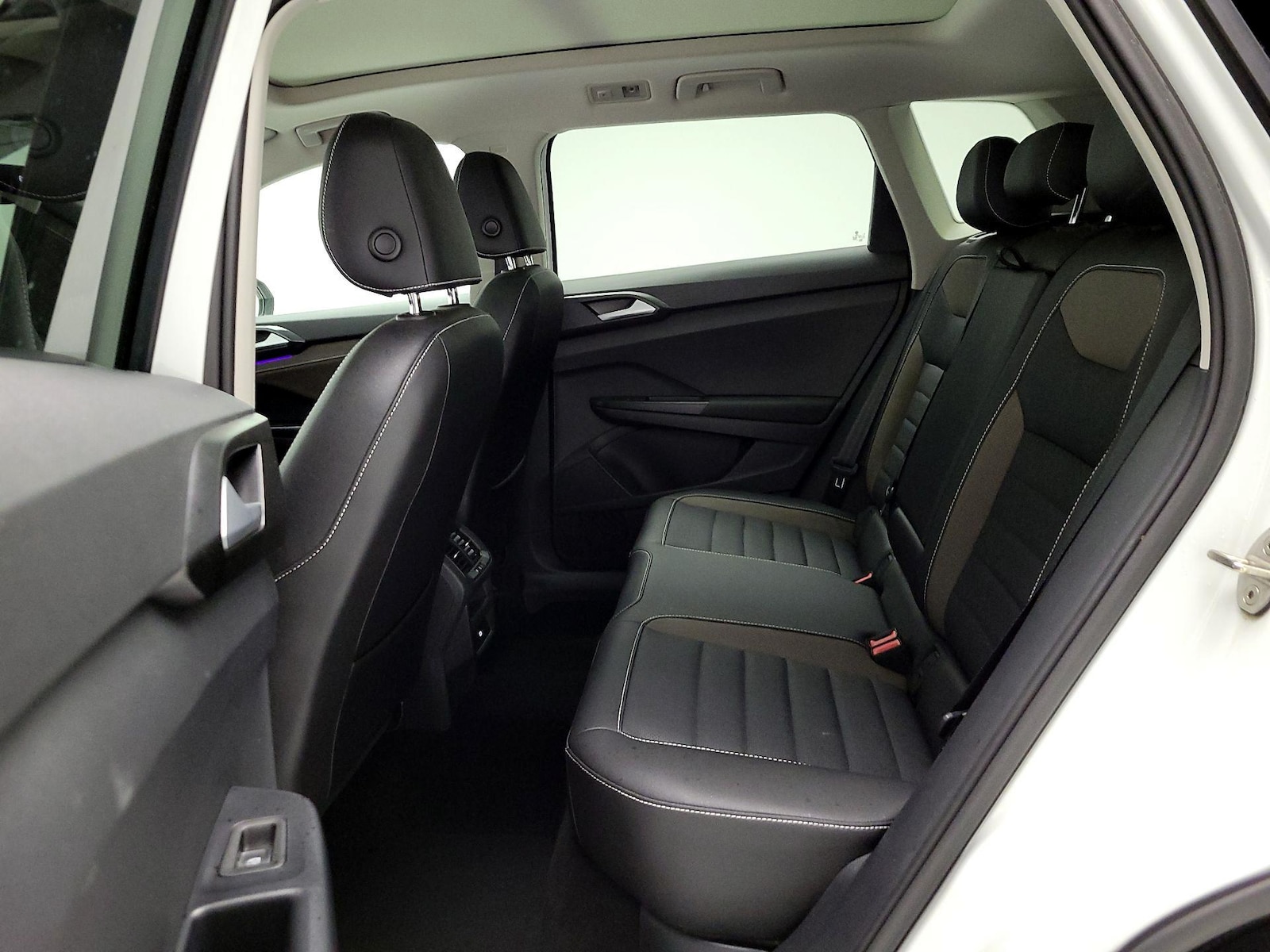 2023 Volkswagen Taos SEL - Photo 19