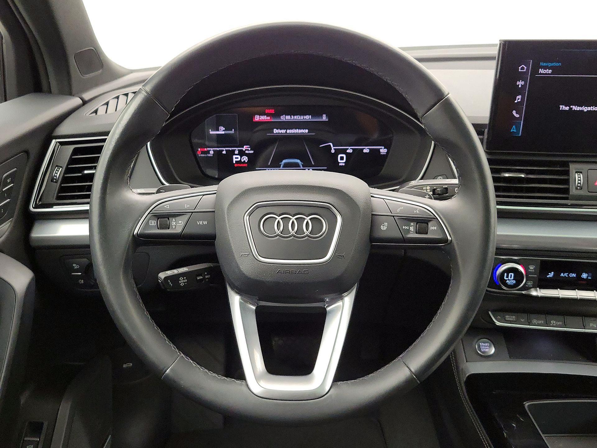 Thumbnail: 2023 Audi Q5 - 10
