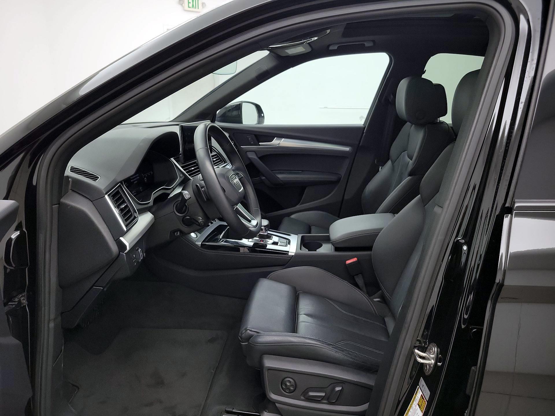 Thumbnail: 2023 Audi Q5 - 11