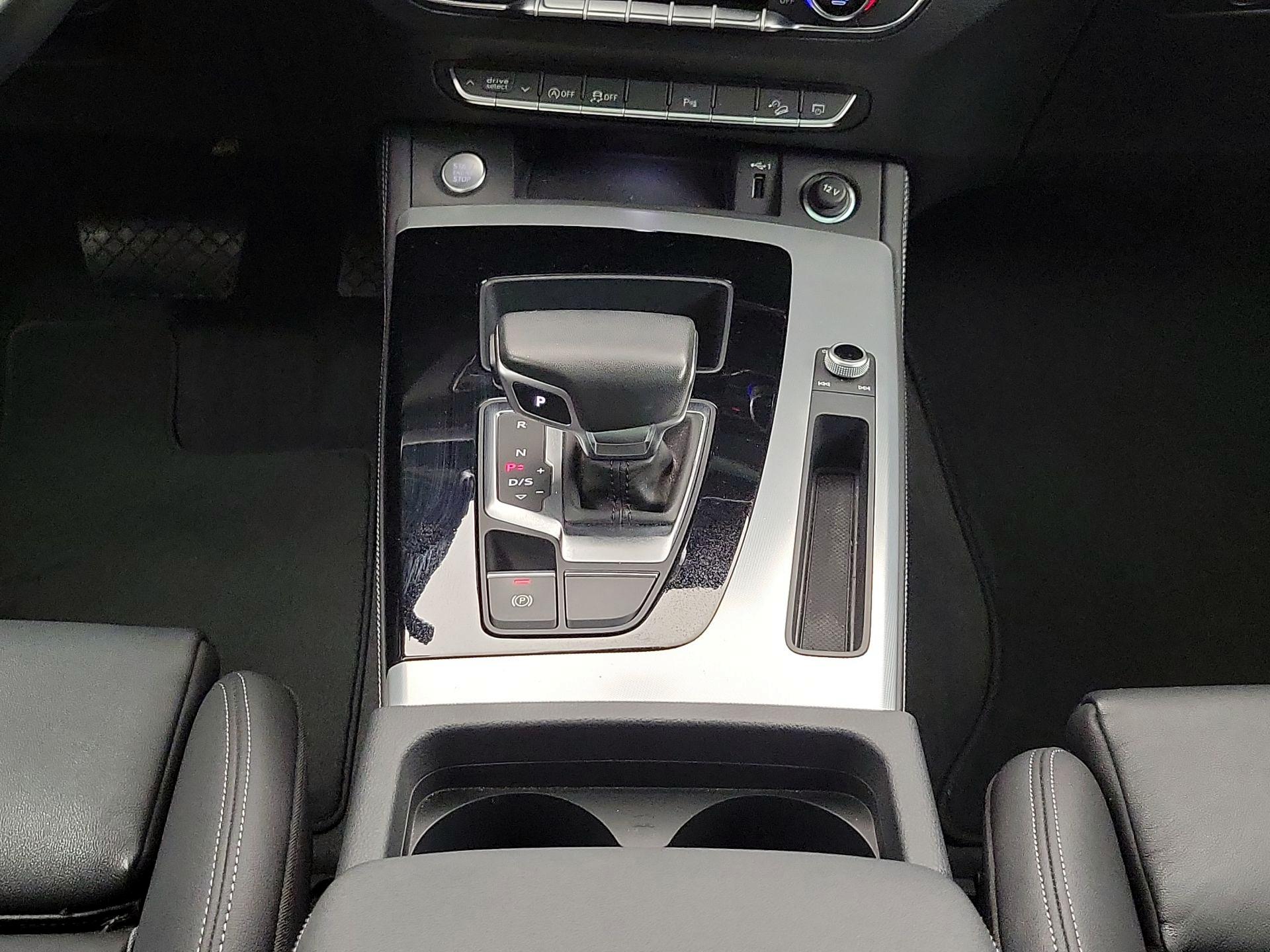 Thumbnail: 2023 Audi Q5 - 17