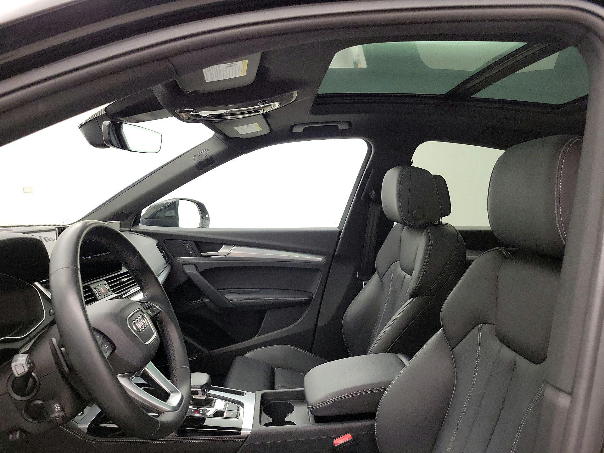 Thumbnail: 2023 Audi Q5 - 19