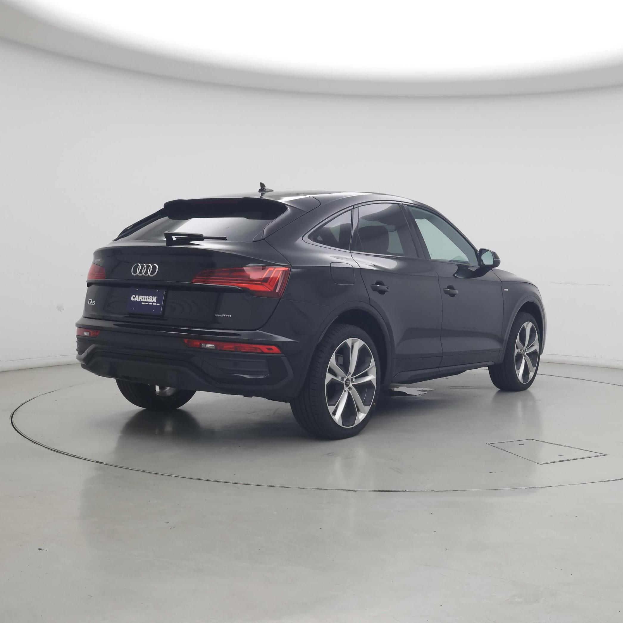 Thumbnail: 2023 Audi Q5 - 8