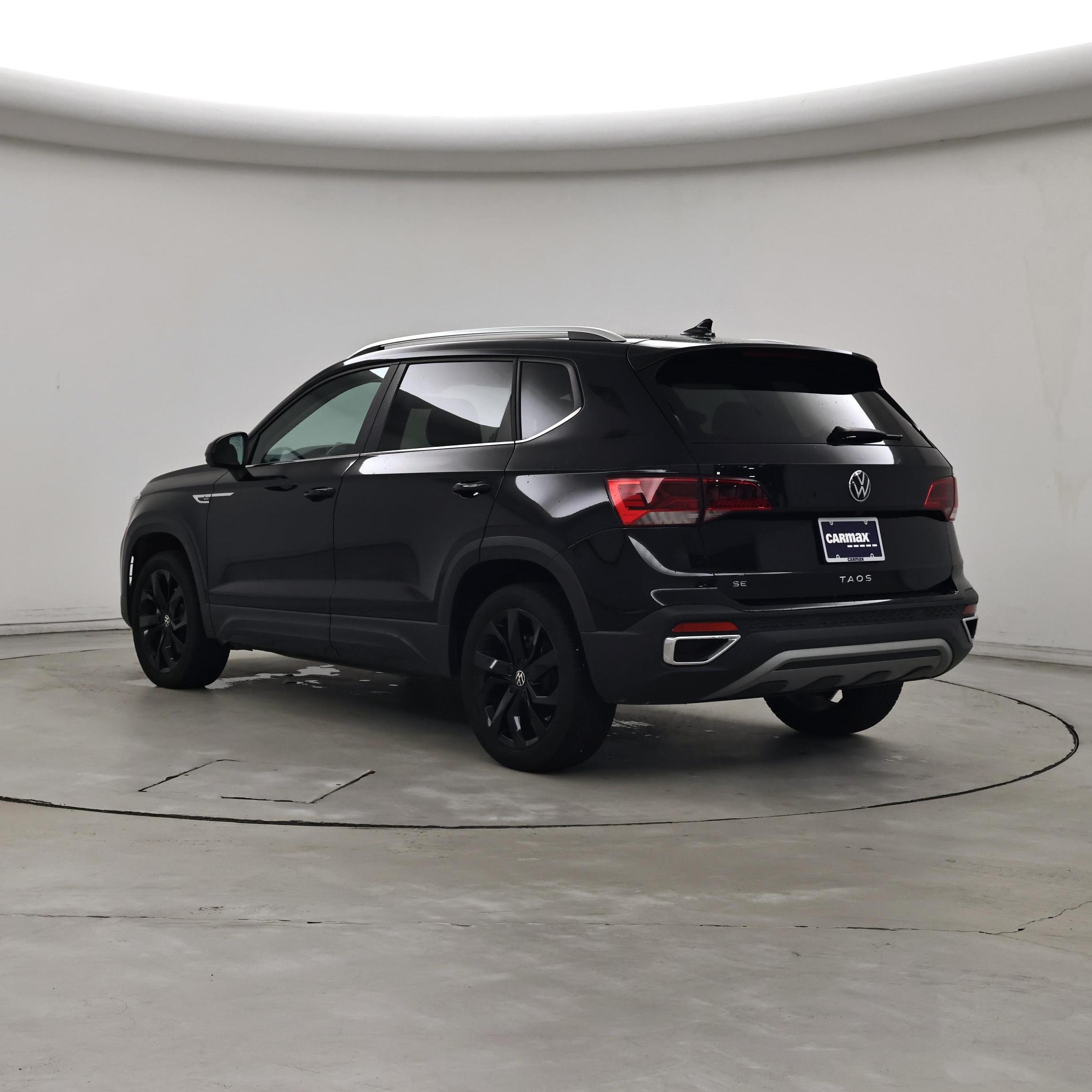 Thumbnail: 2023 Volkswagen Taos - 2