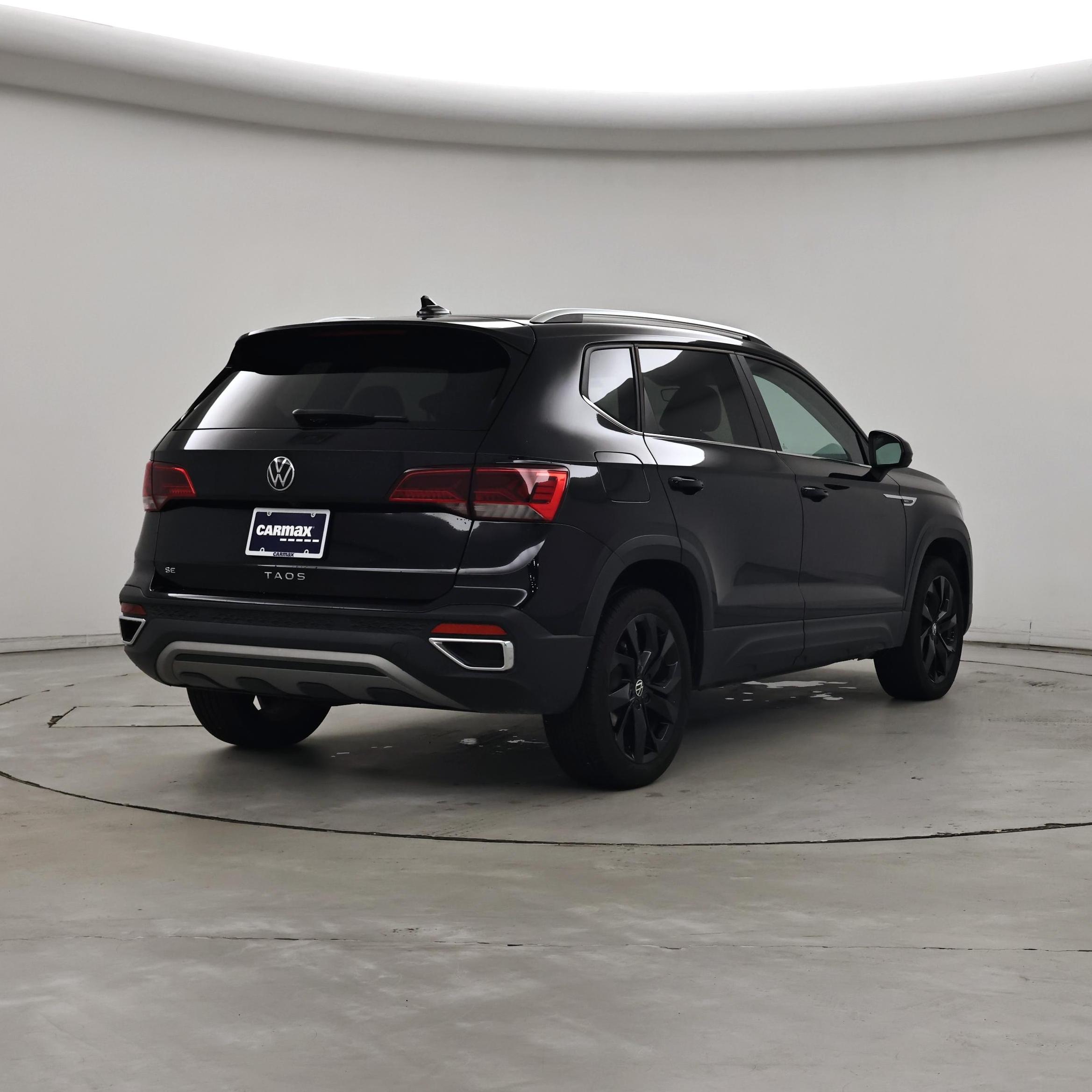 Thumbnail: 2023 Volkswagen Taos - 8