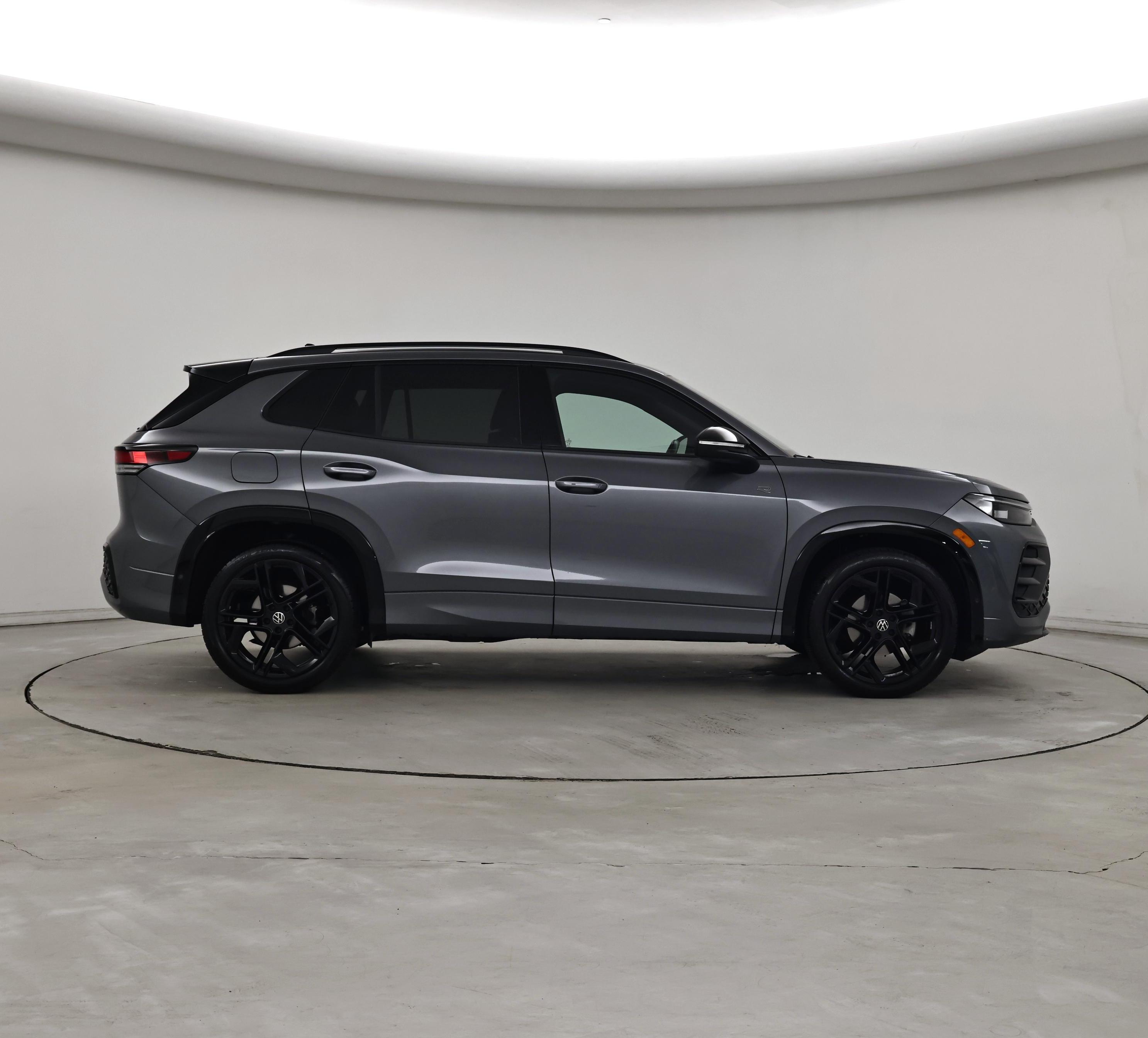 Thumbnail: 2025 Volkswagen Tiguan - 7