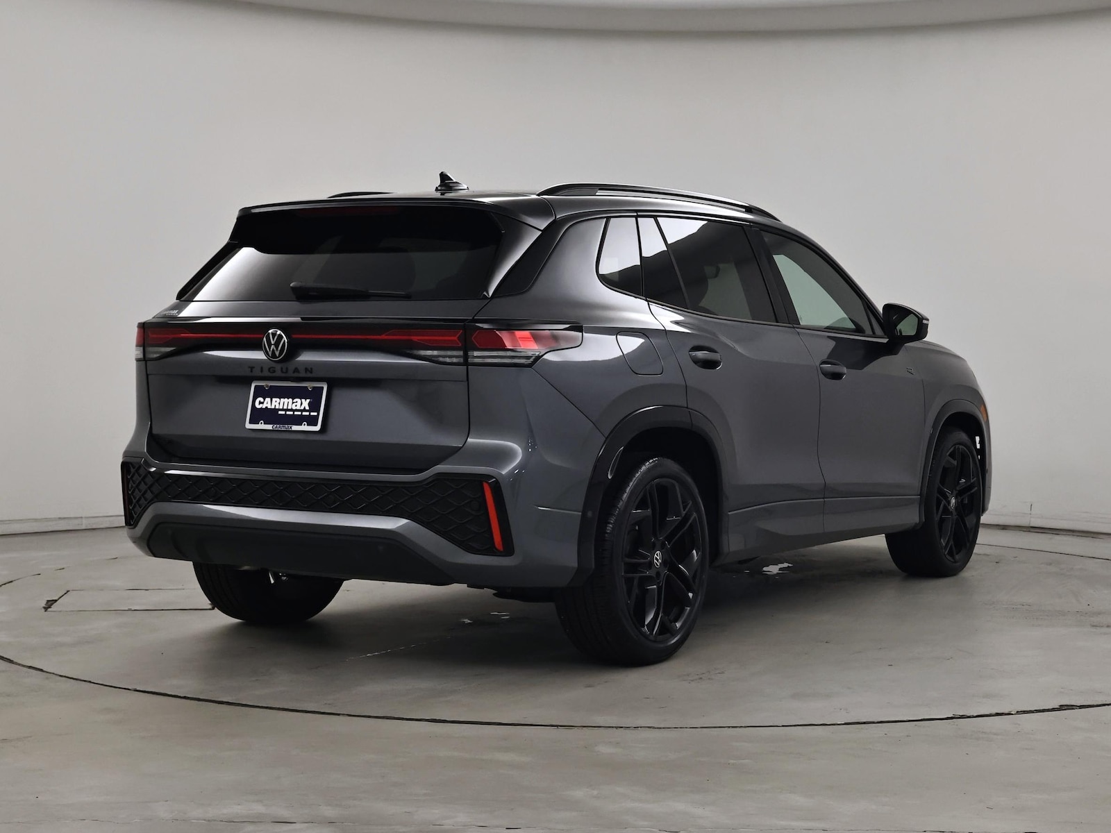 2025 Volkswagen Tiguan SE R-LINE BLACK - Photo 9