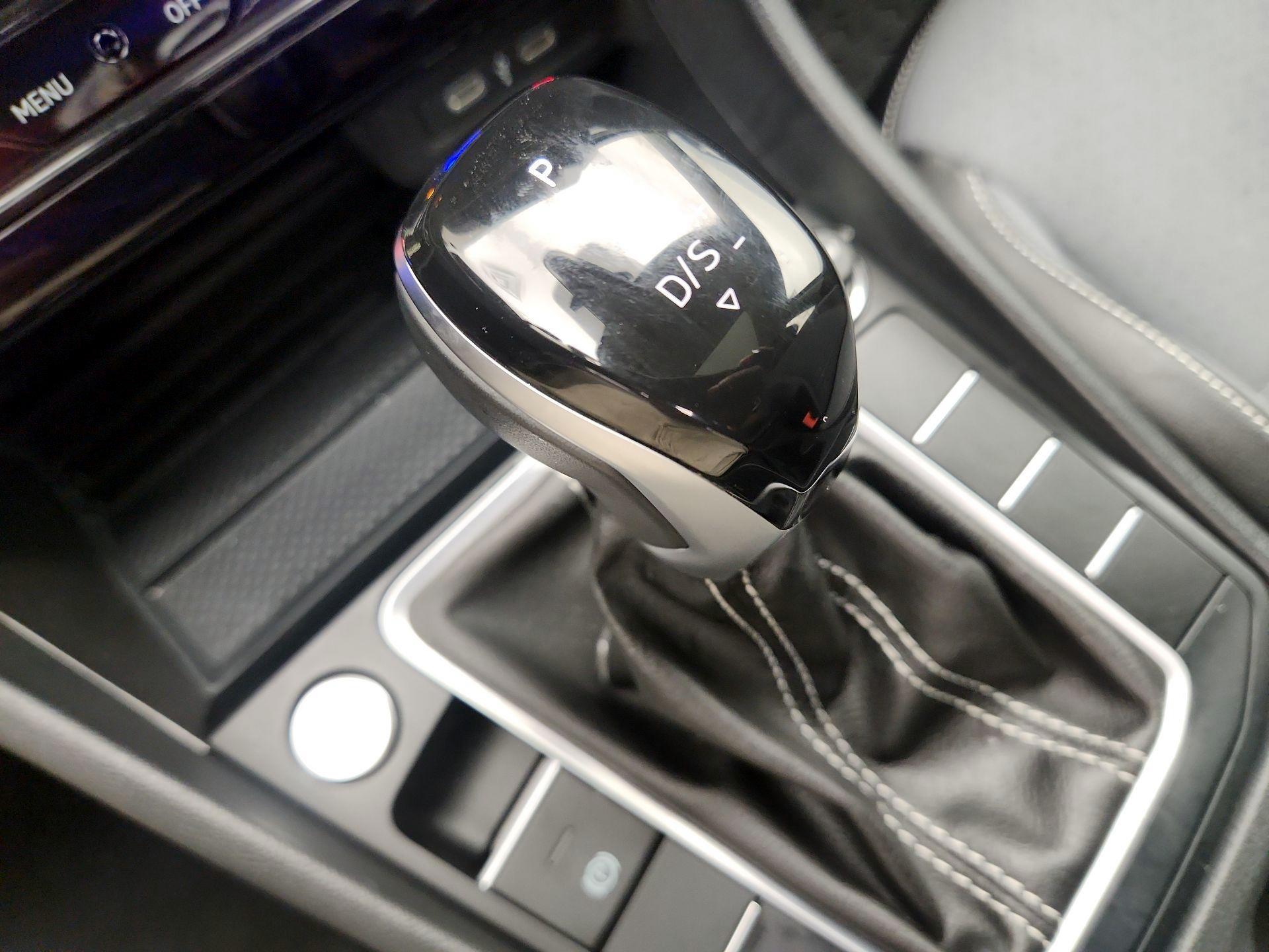 Thumbnail: 2025 Volkswagen Jetta - 17