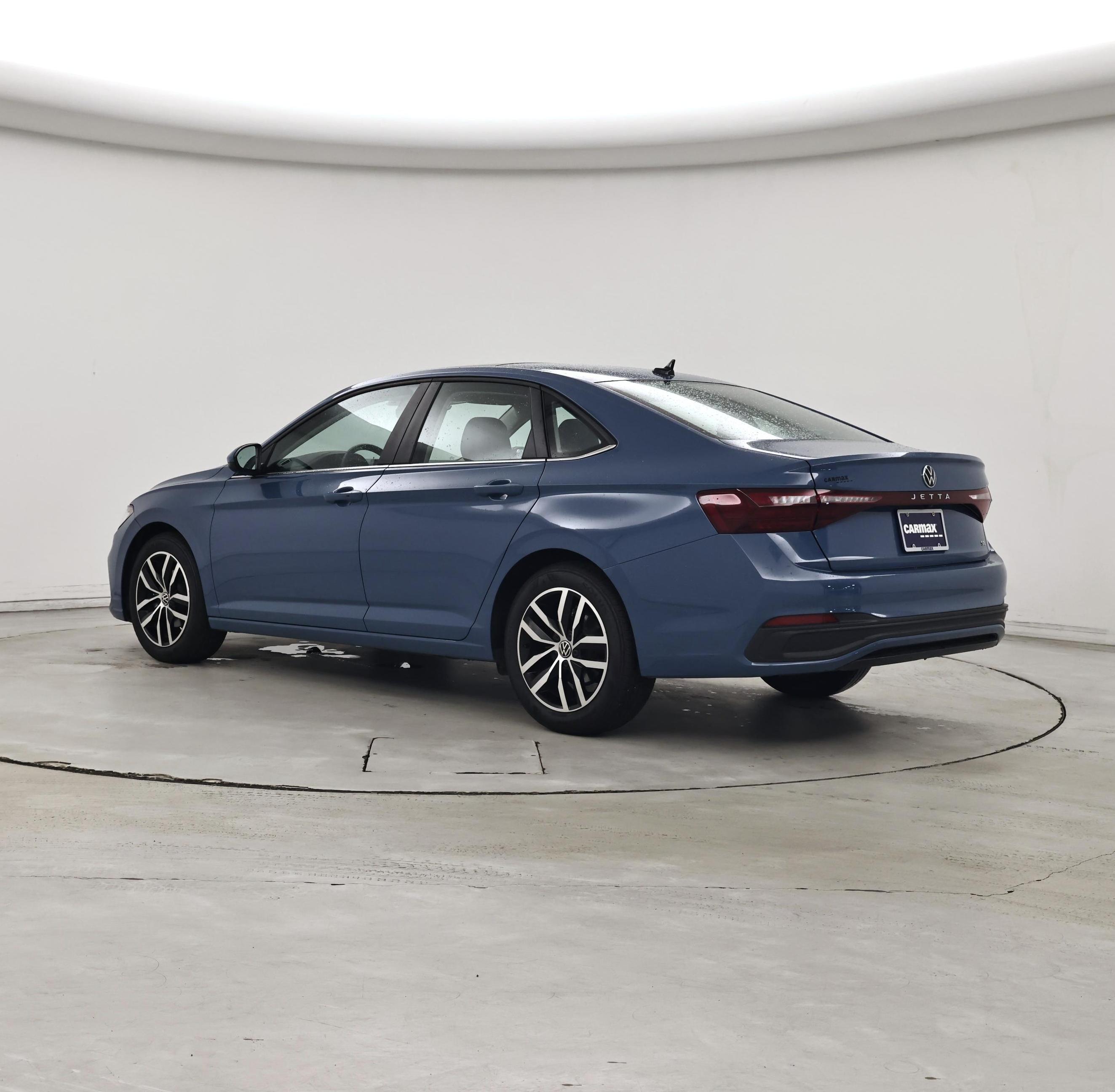 Thumbnail: 2025 Volkswagen Jetta - 2