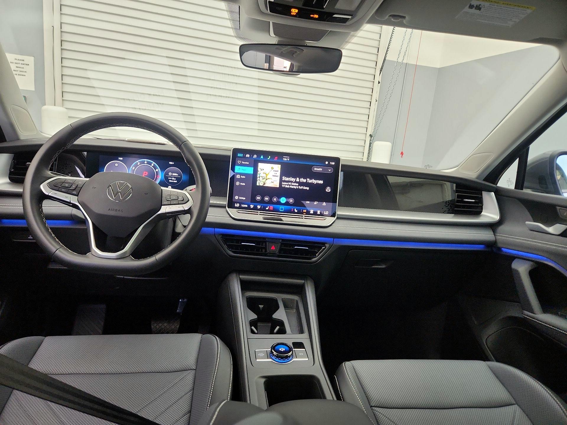 Thumbnail: 2025 Volkswagen Tiguan - 9