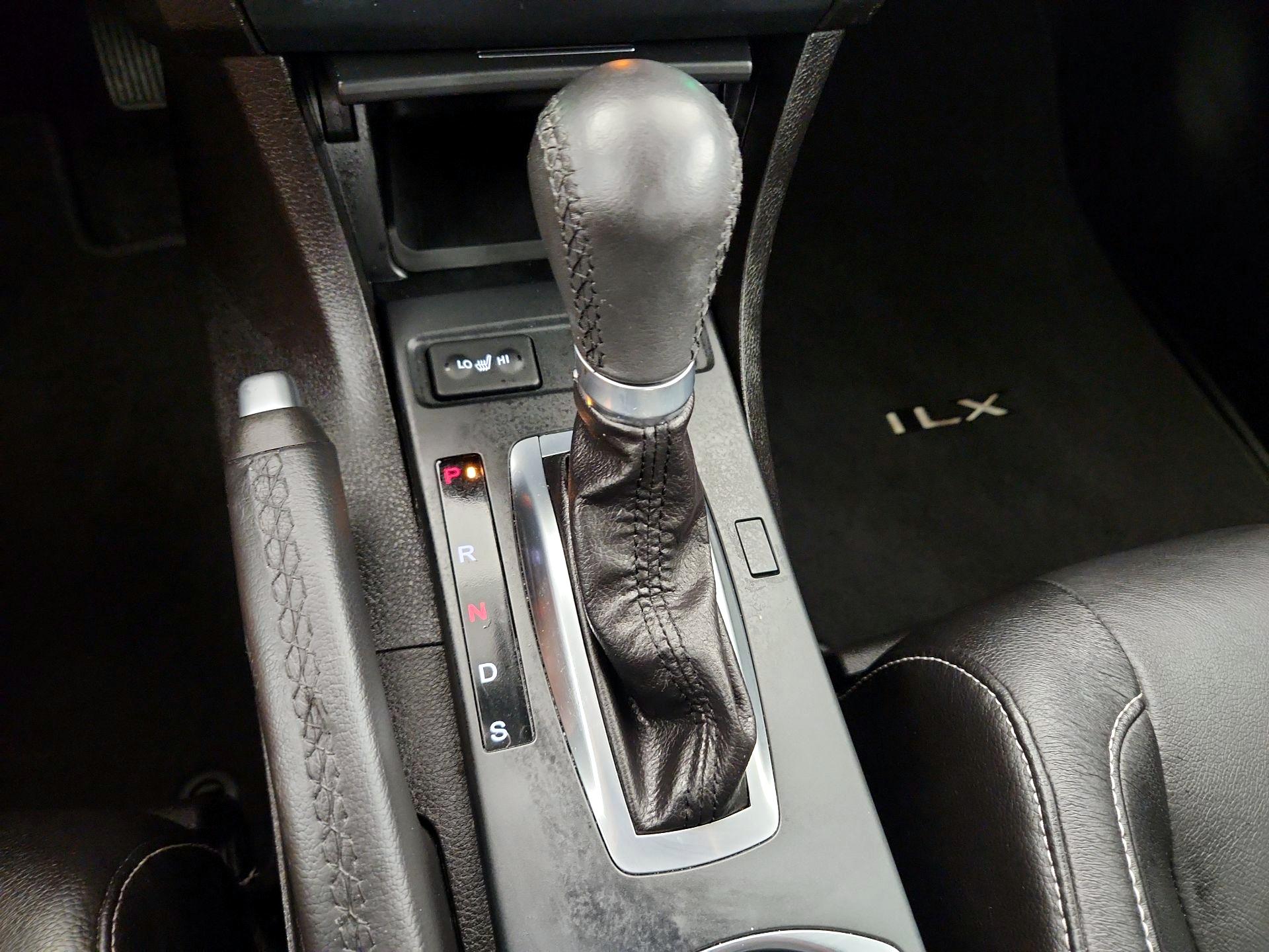 Thumbnail: 2019 Acura ILX - 17