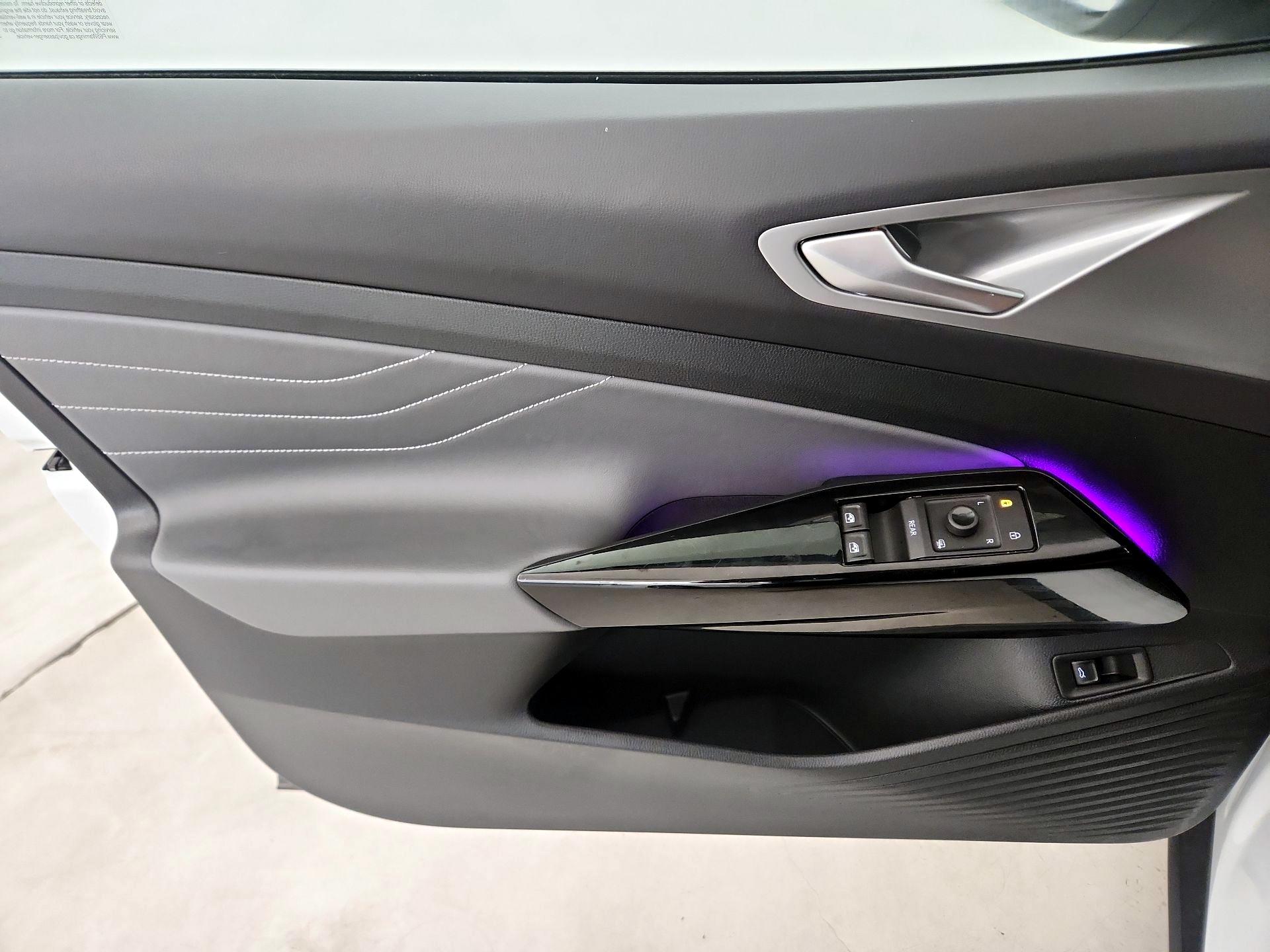 Thumbnail: 2023 Volkswagen ID.4 - 12