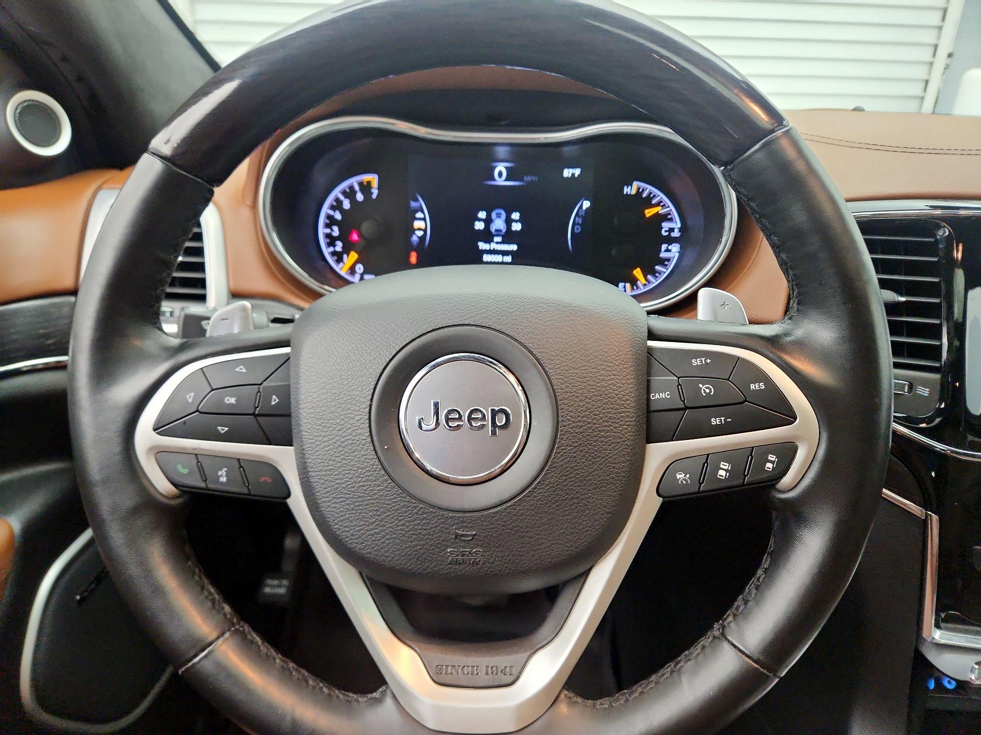 Thumbnail: 2020 Jeep Grand Cherokee - 10