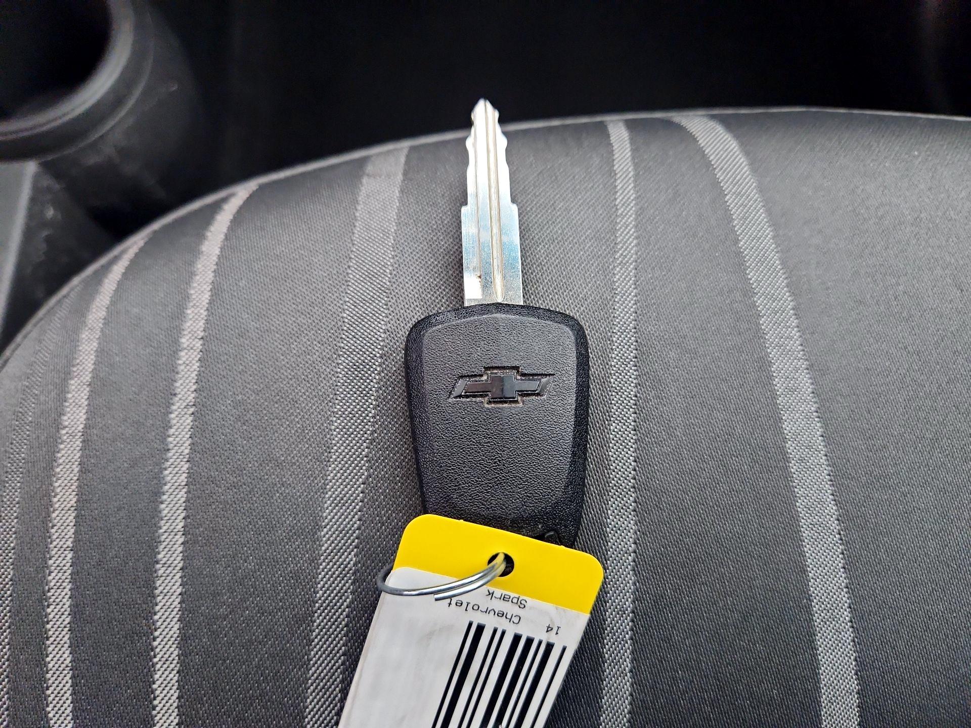 Thumbnail: 2014 Chevrolet Spark - 20