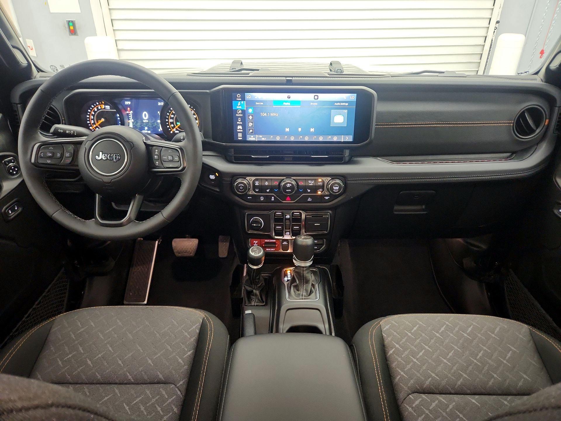 Thumbnail: 2025 Jeep Gladiator - 9