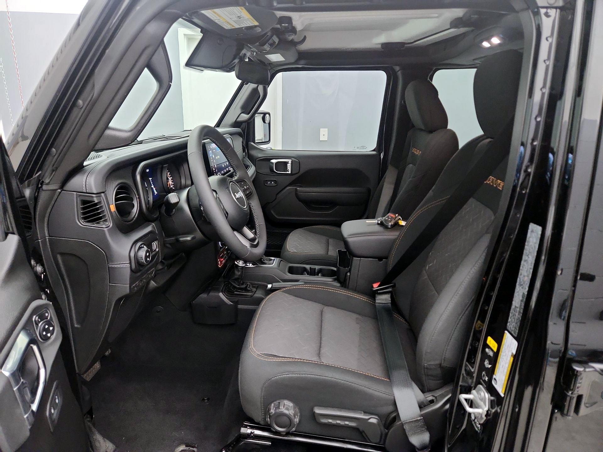 Thumbnail: 2025 Jeep Gladiator - 11