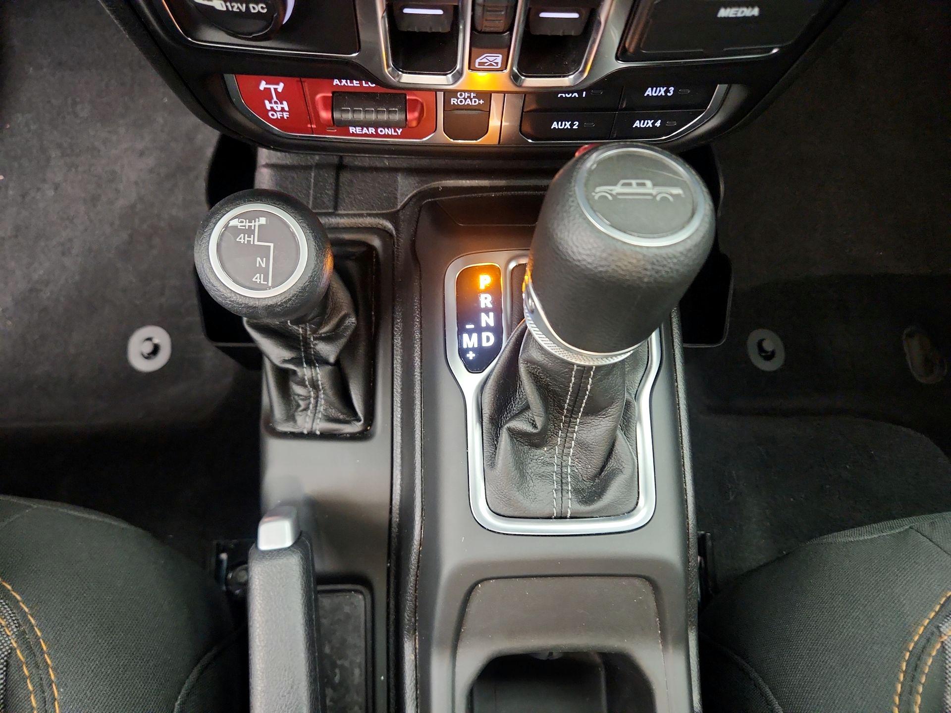 Thumbnail: 2025 Jeep Gladiator - 17