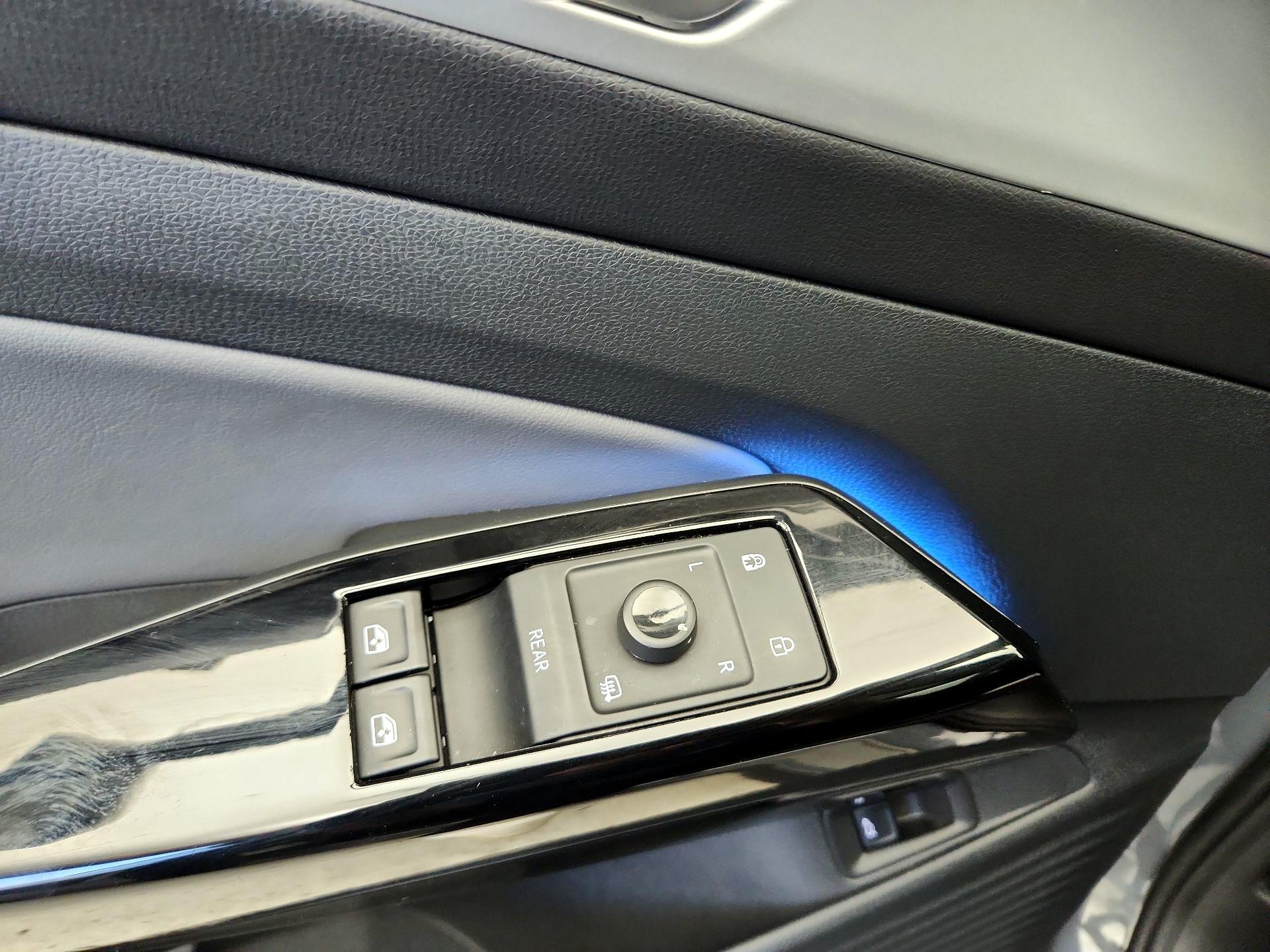 Thumbnail: 2023 Volkswagen ID.4 - 12