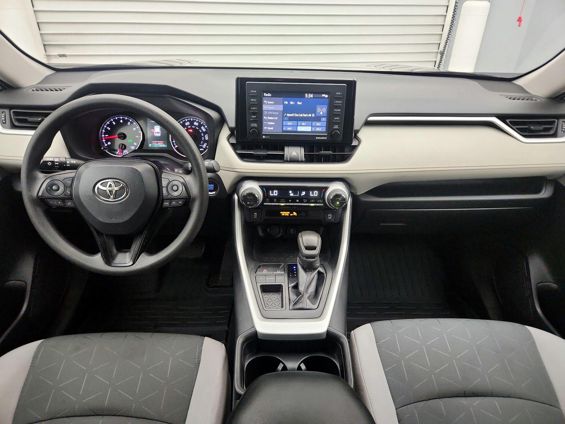 Thumbnail: 2021 Toyota RAV4 - 9