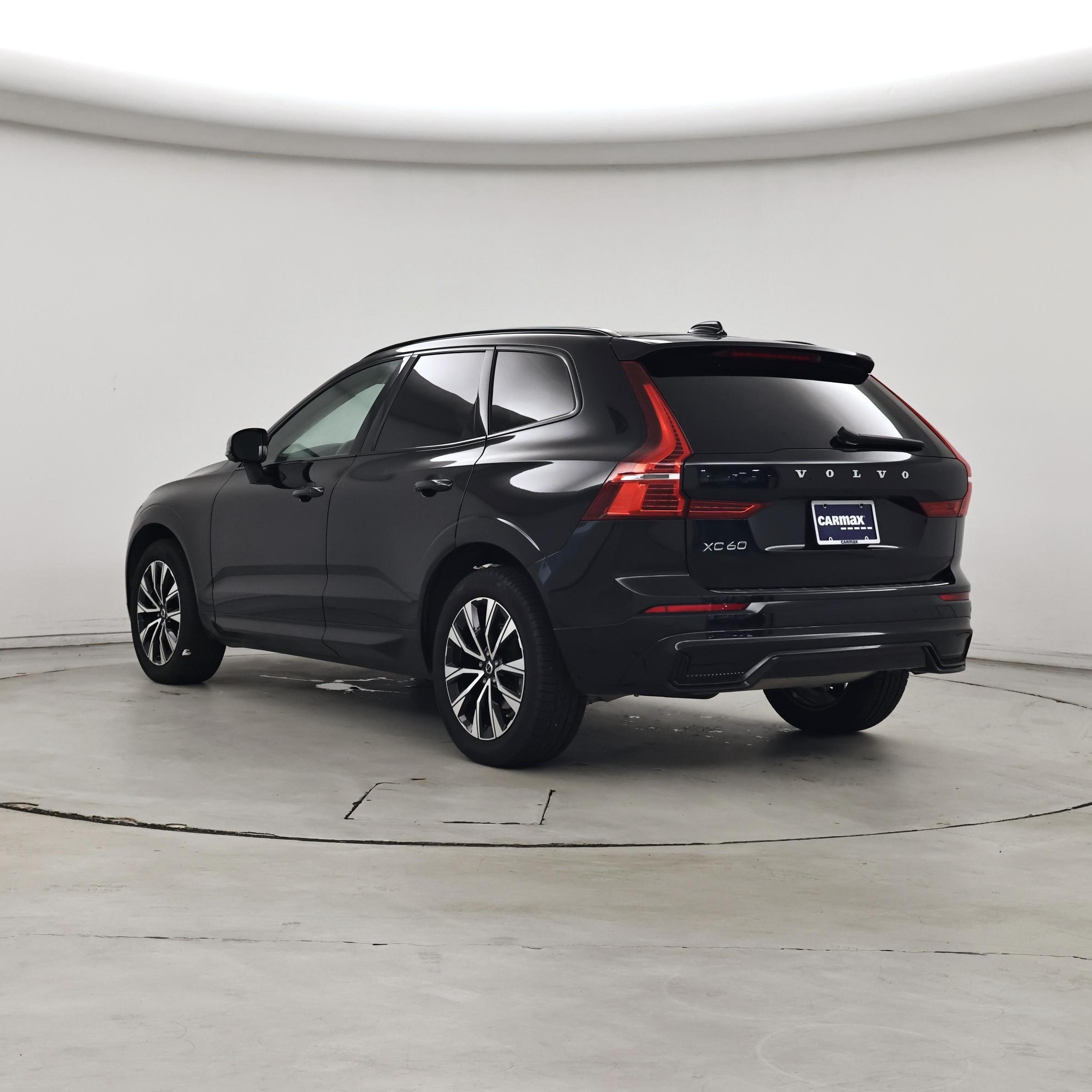Thumbnail: 2023 Volvo XC60 - 2