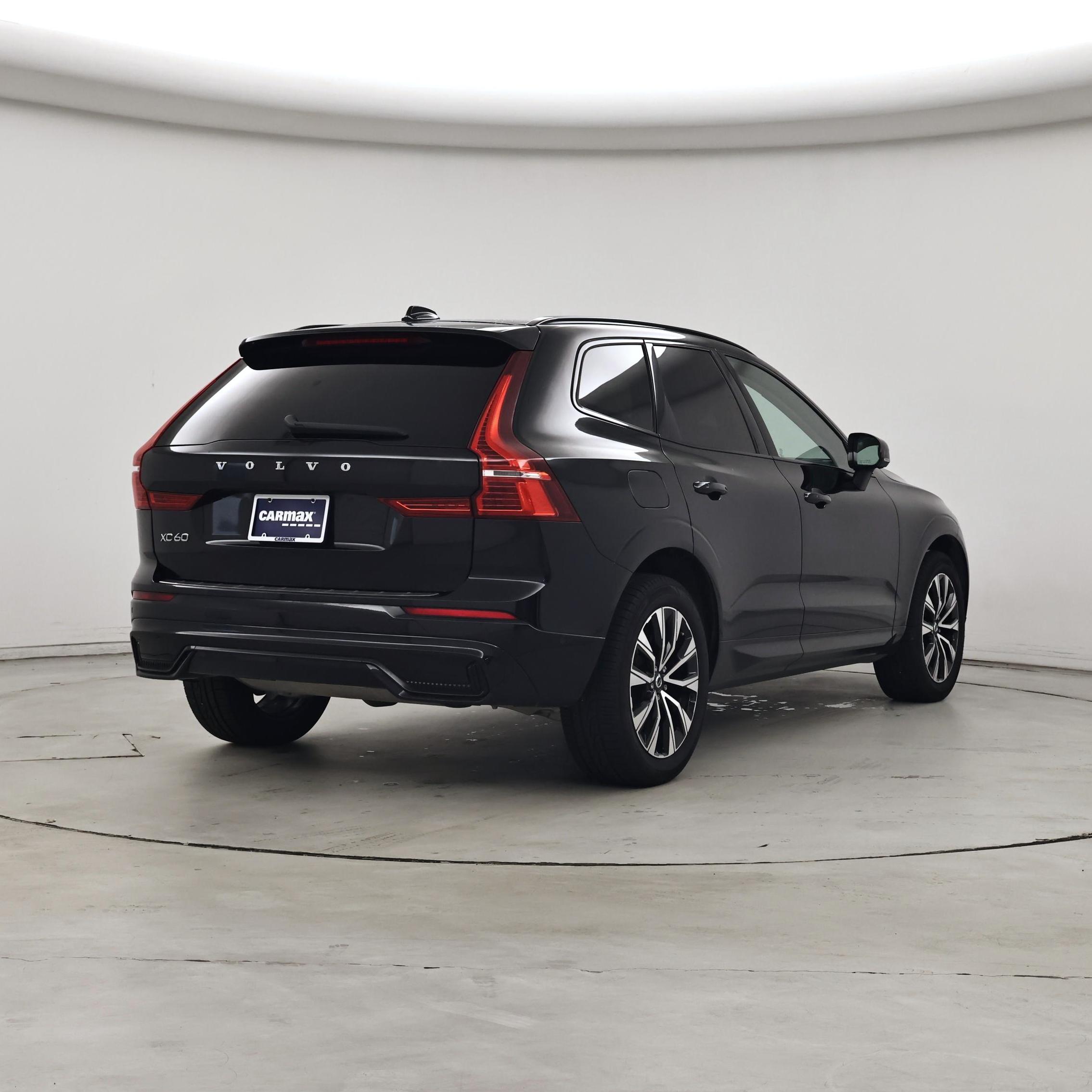 Thumbnail: 2023 Volvo XC60 - 8