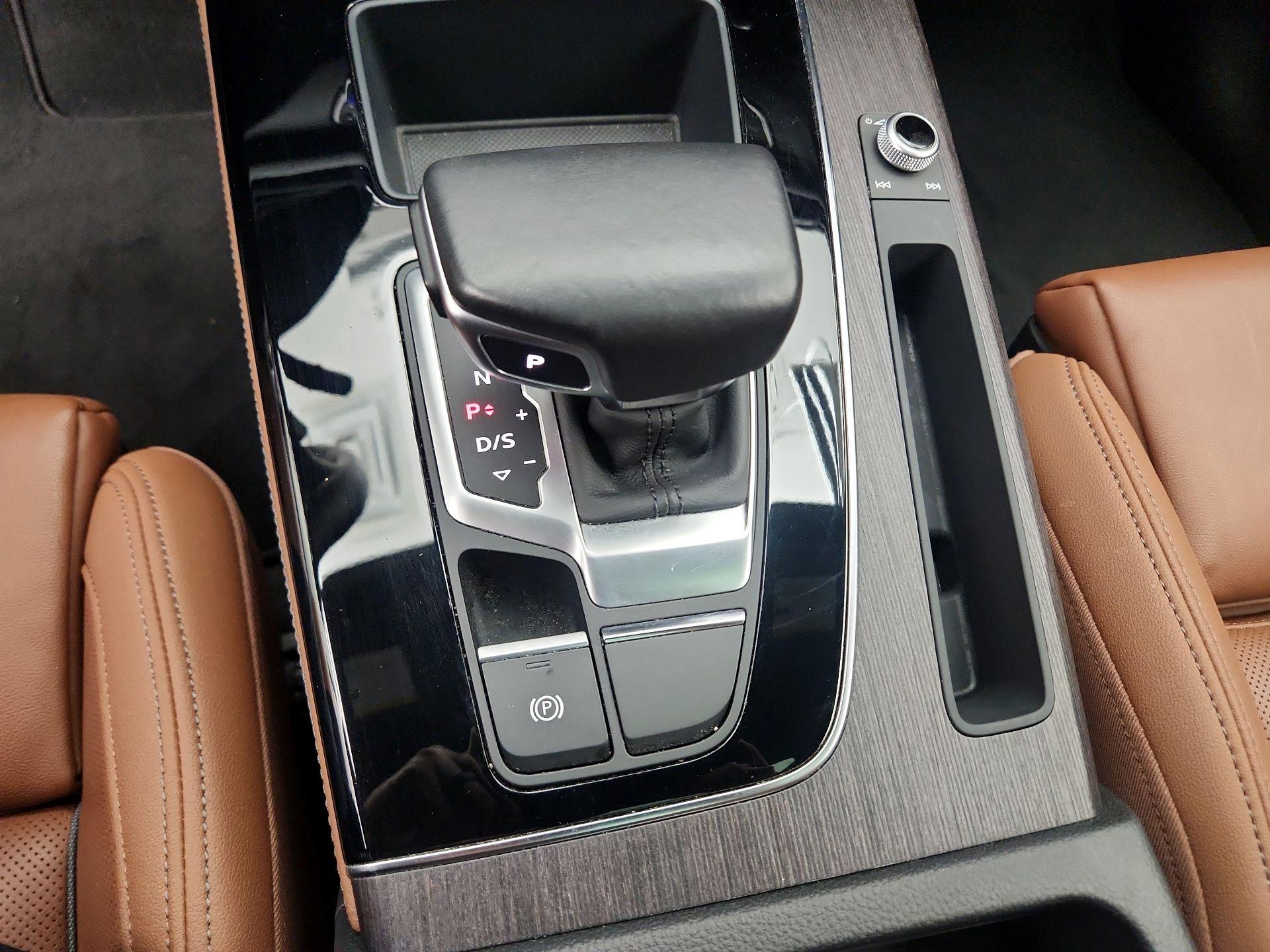 Thumbnail: 2022 Audi Q5 - 18