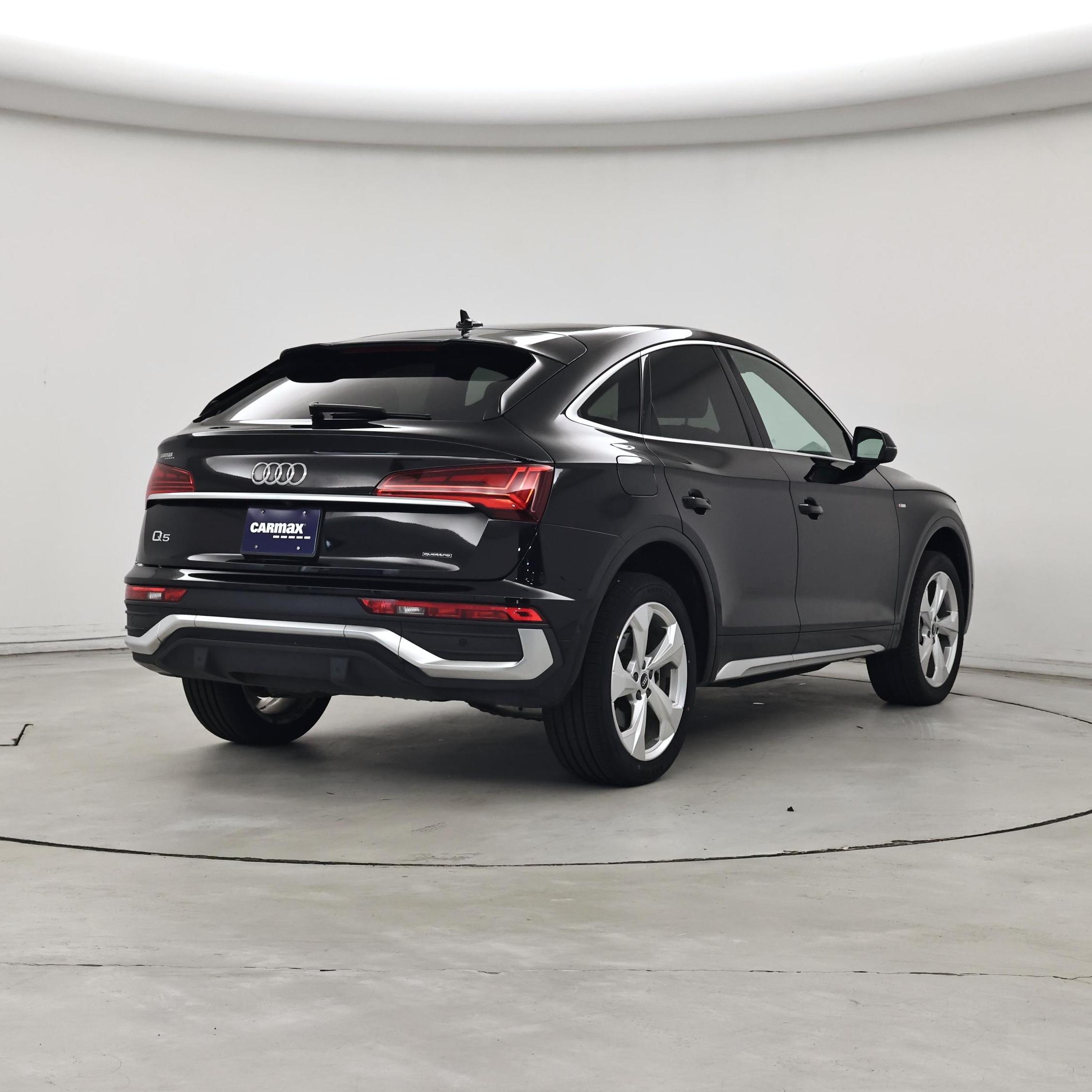 Thumbnail: 2022 Audi Q5 - 8