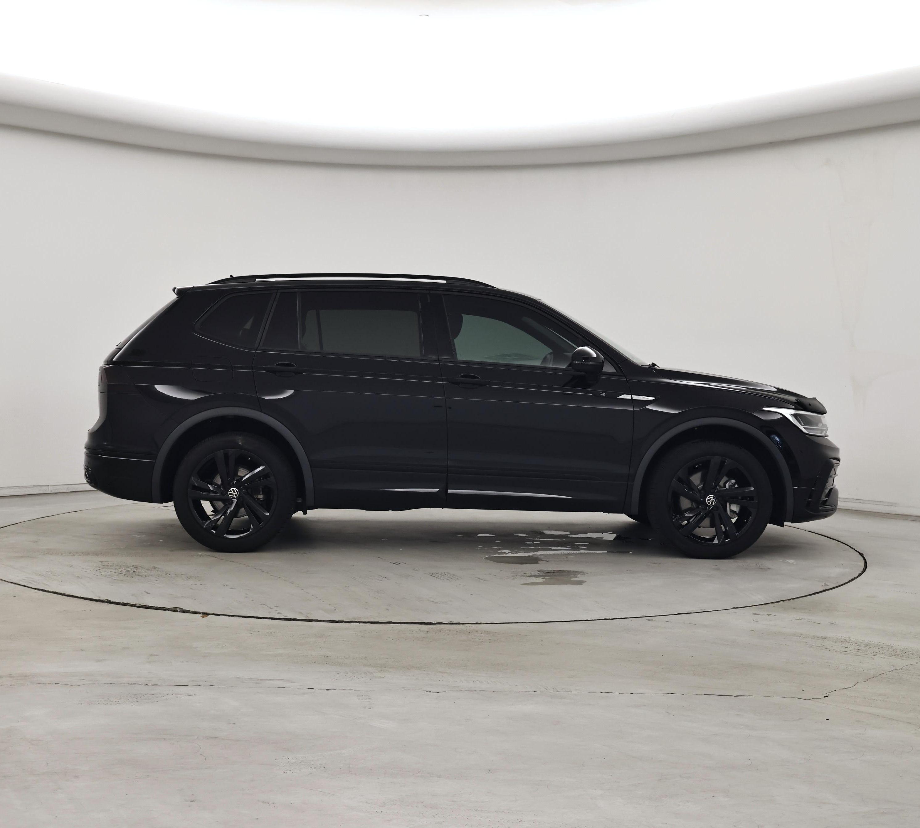 Thumbnail: 2024 Volkswagen Tiguan - 7