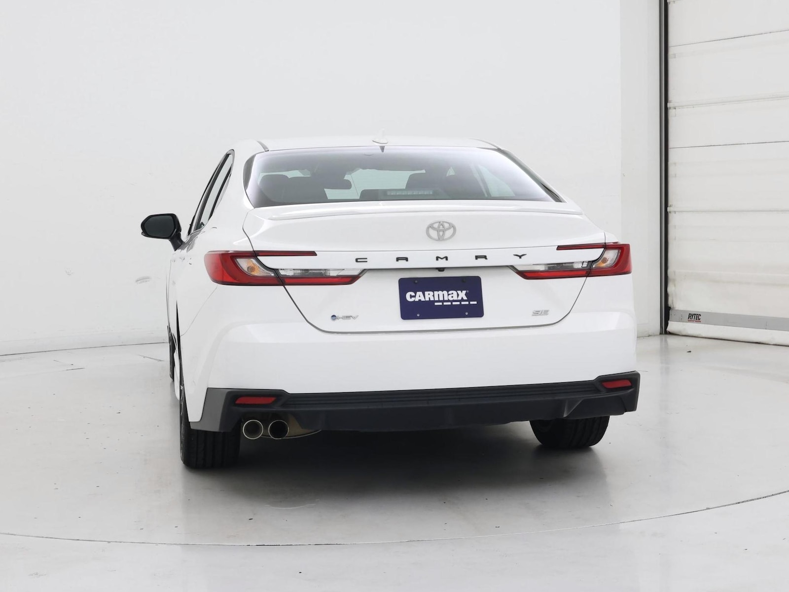 2025 Toyota Camry SE - Photo 7